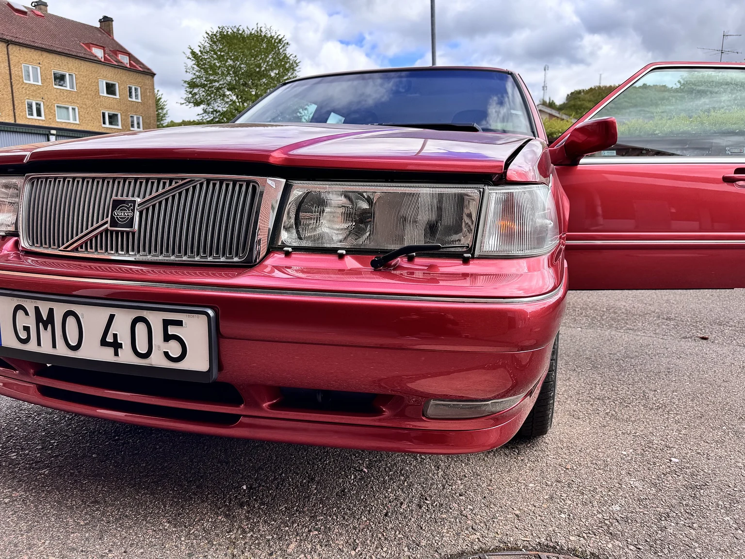 Exterior image of 1998 Volvo S90 3.0 (29)