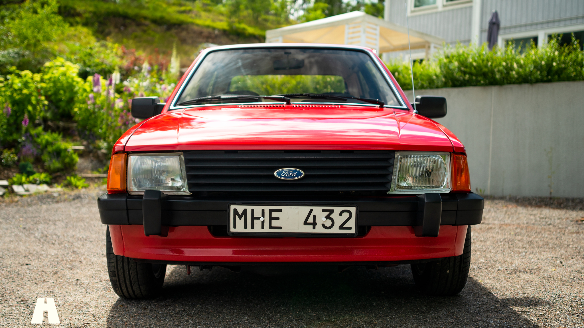 Exterior image of 1986 Ford Escort 1.6 Hatchback 3-door  (3)