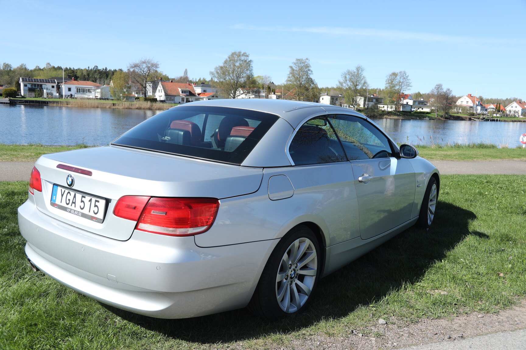 Exteriörbild på 2008 BMW 325D Cabriolet