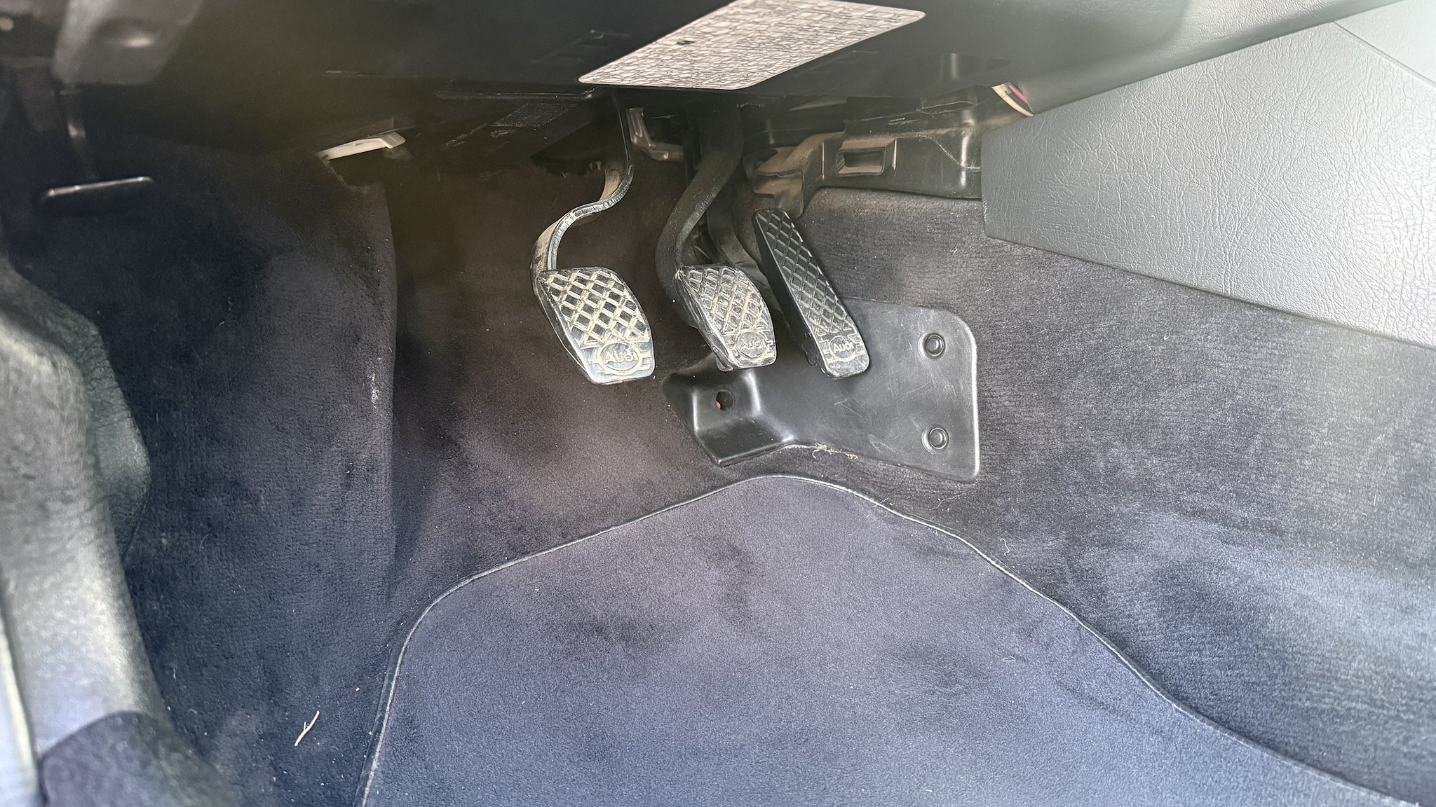 Innenraumfoto von 1992 Audi quattro S2 Abt C5