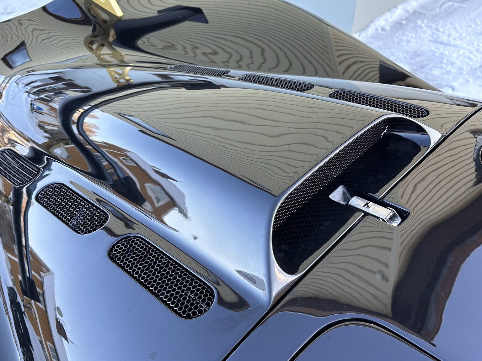Exterior image of 2021 Ultima Evolution LS3
