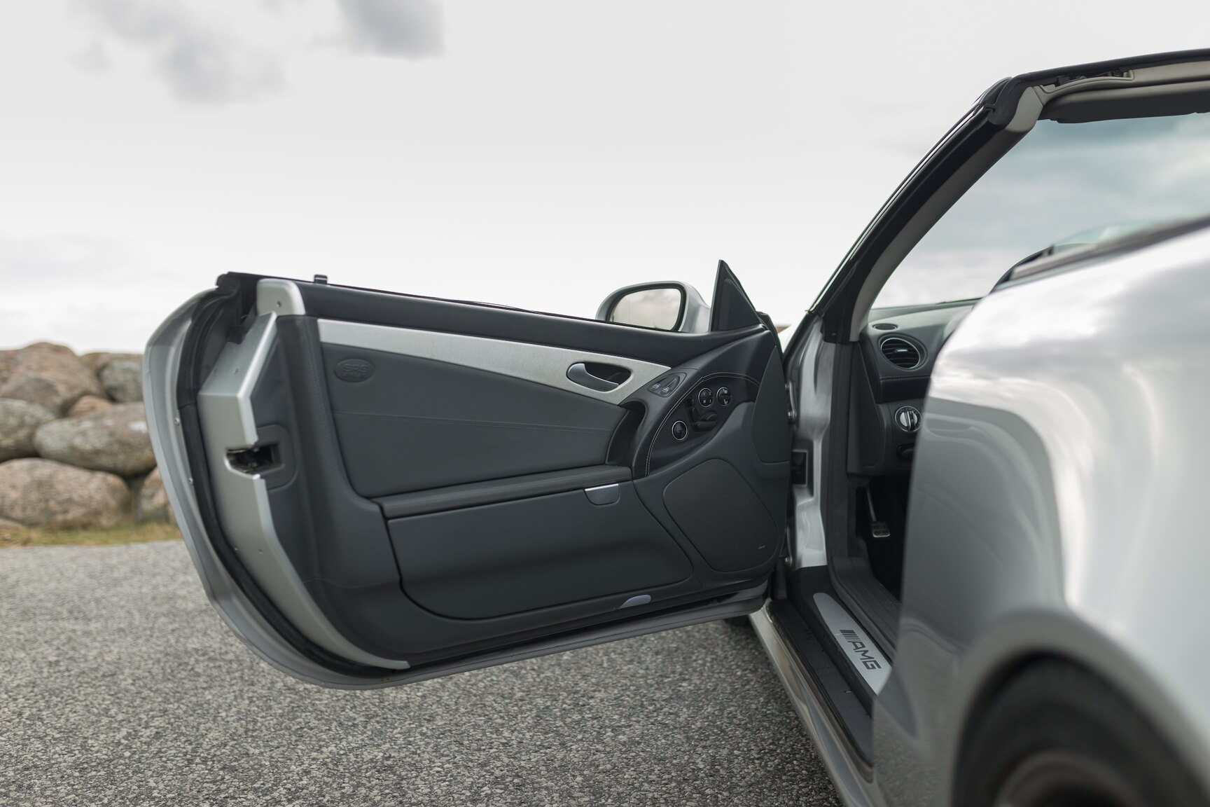Interior image of 2002 Mercedes-Benz SL55 AMG