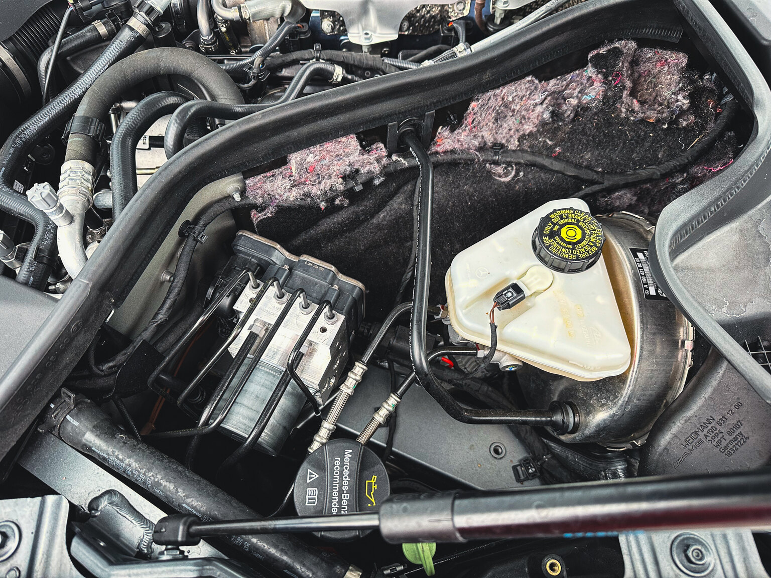 Image of 2018 Mercedes Benz AMG GT C mechanics