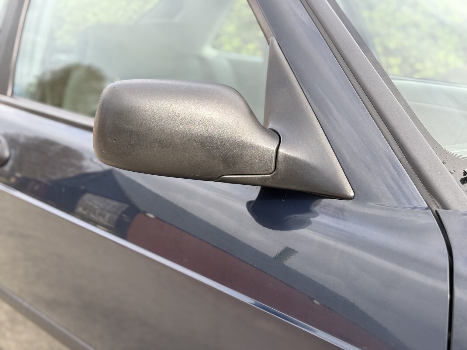 Exterior image of 1997 SAAB 900