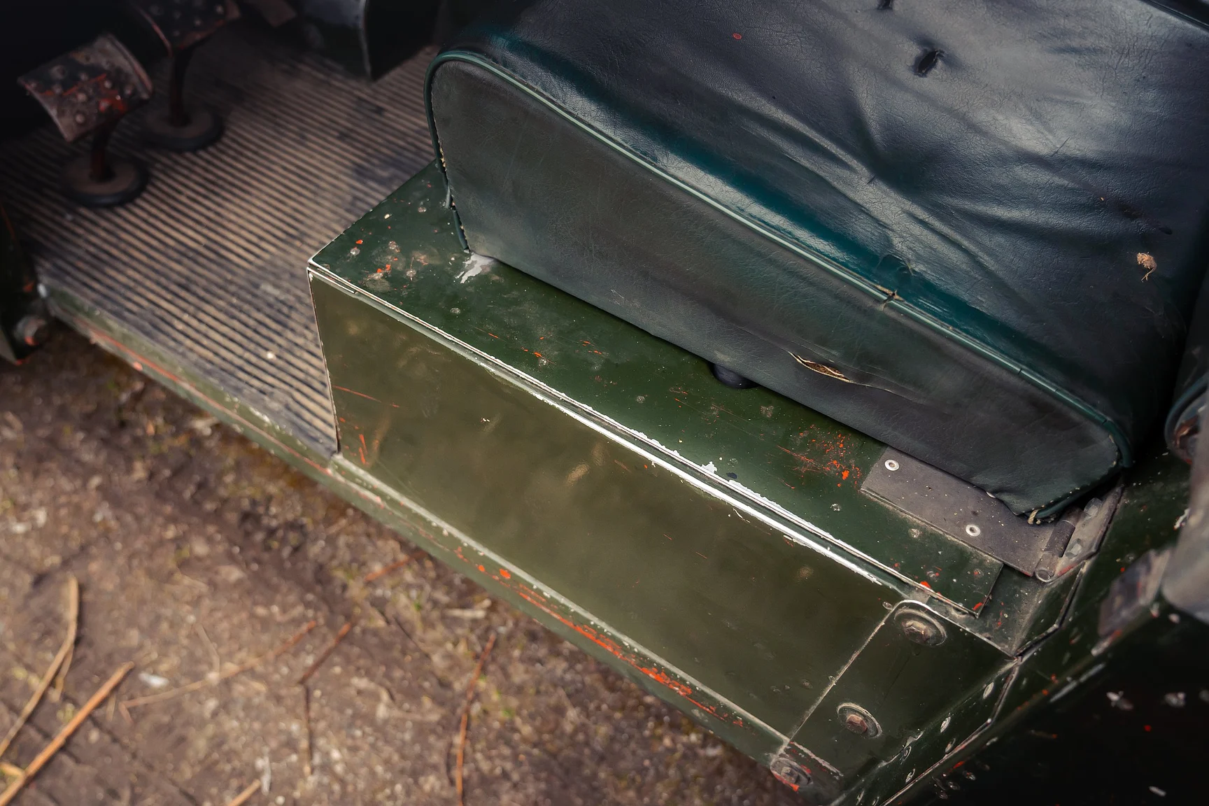 Innenraumfoto von 1953 Land Rover Series 1 Soft Top (3)
