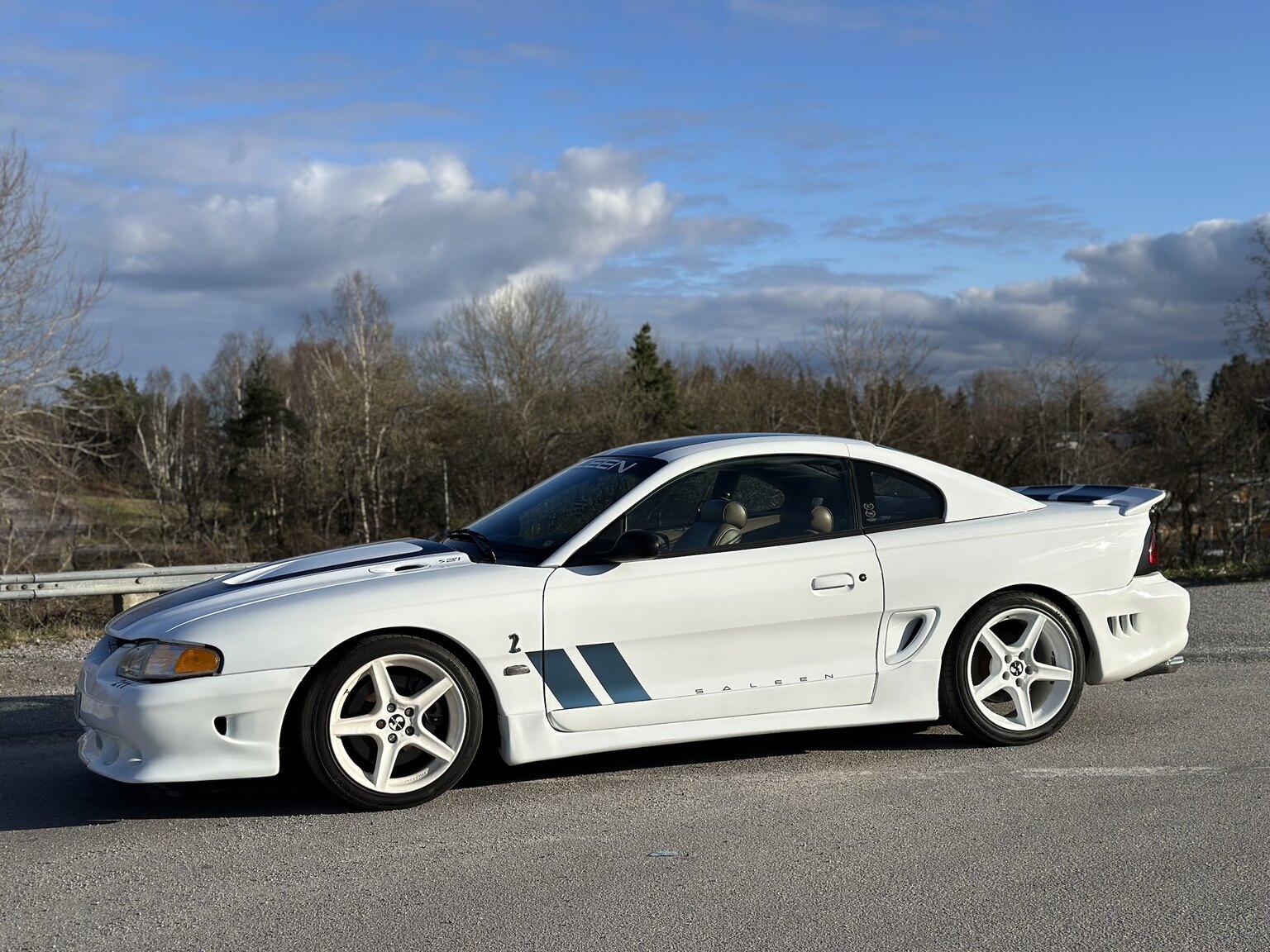 Exterior image of 1997 Ford Mustang Saleen S-281 Cobra