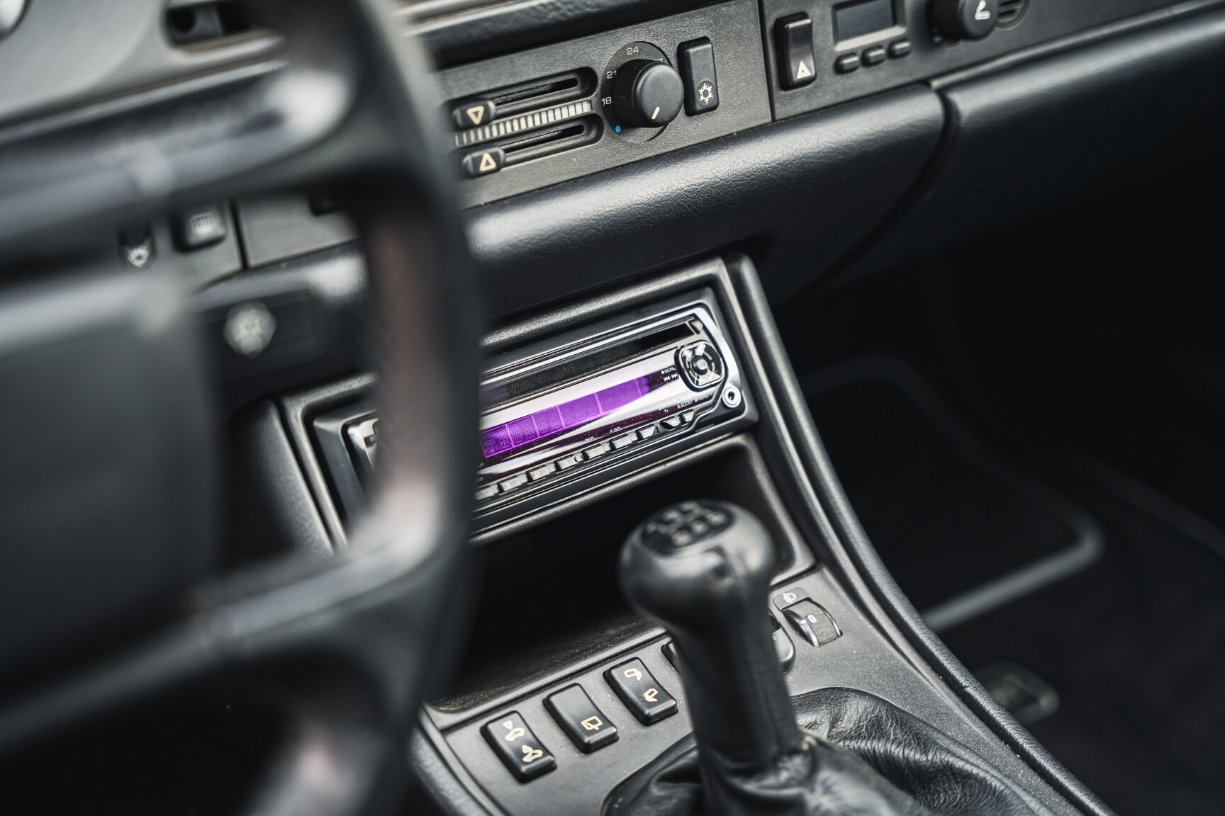 Interior image of 1990 Porsche 944 Turbo