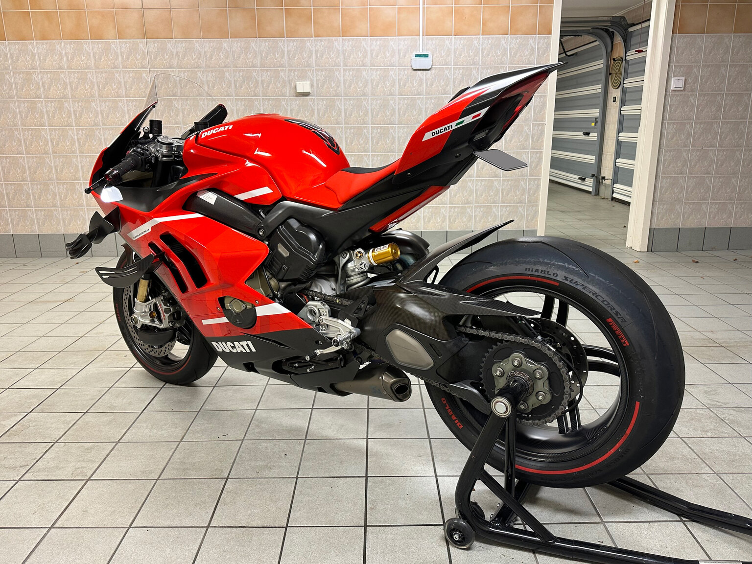 Exteriörbild på 2021 Ducati Superleggera V4 23/500