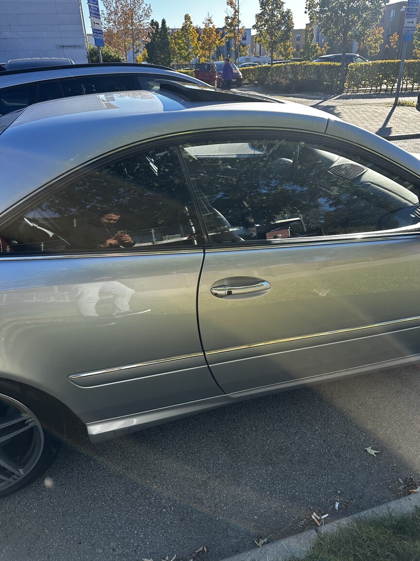 Exterior image of 2004 Mercedes-Benz CL 55 AMG