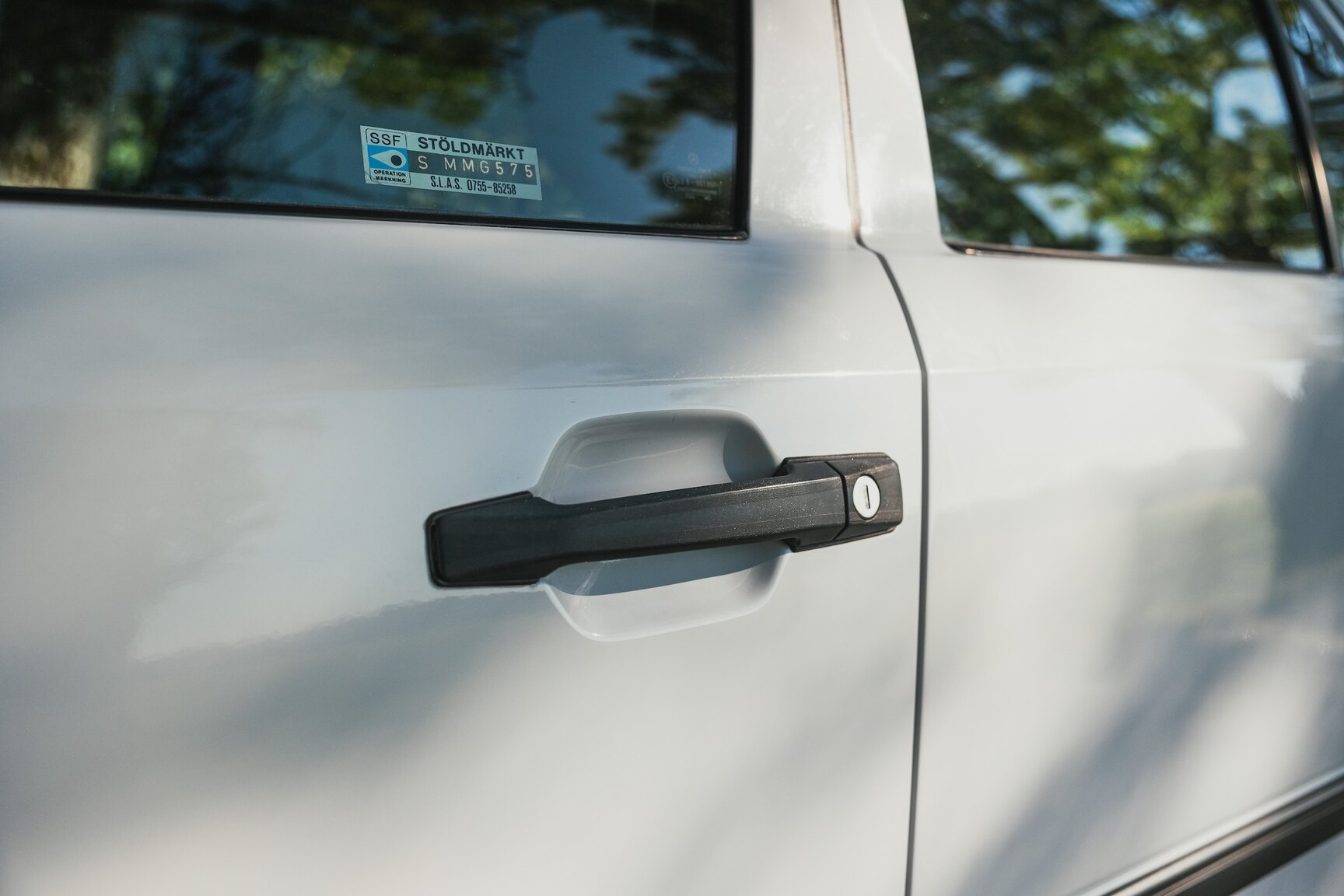 Exteriörbild på 1987 Mercedes-Benz 230E