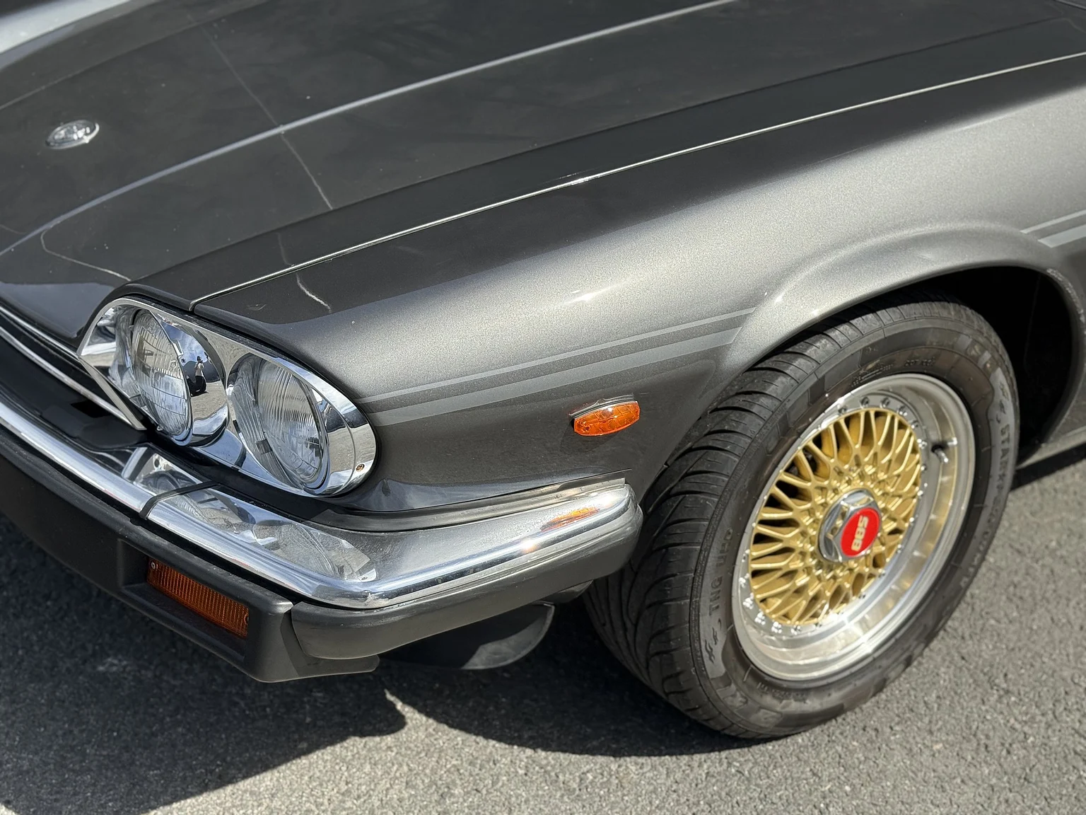 Exteriörbild på 1985 Jaguar XJS HE (10)