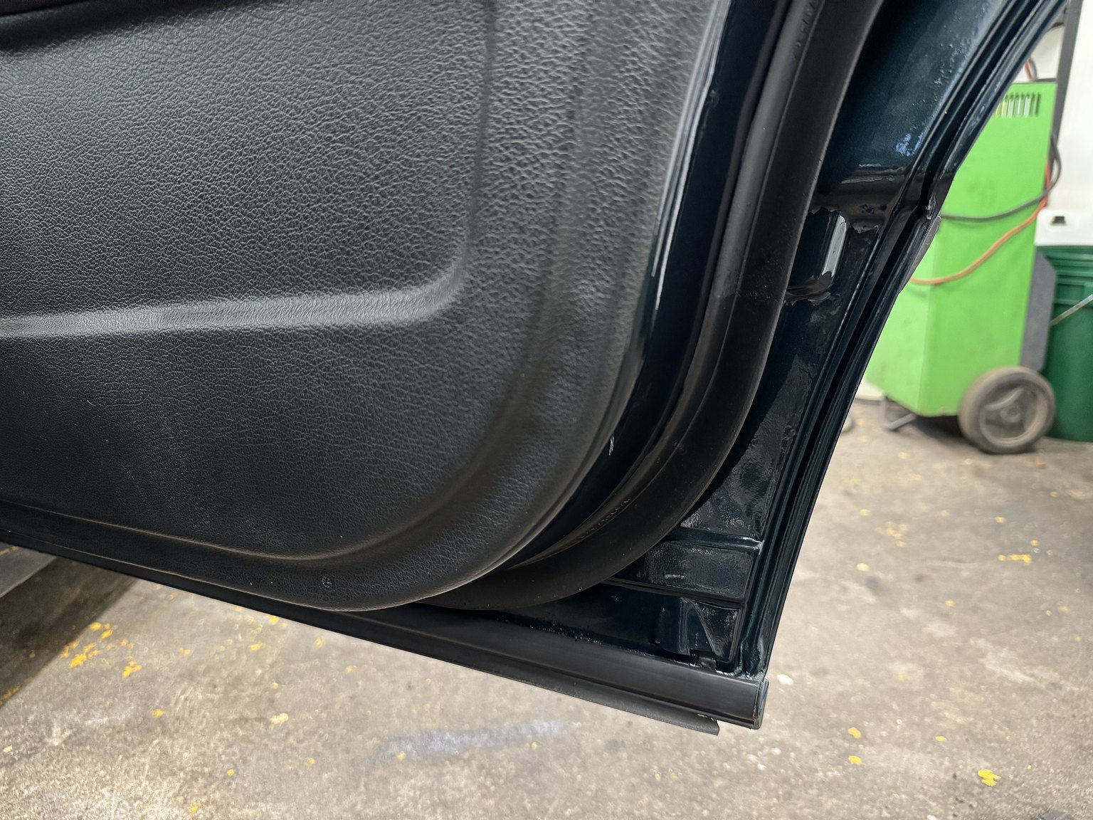 Interior image of 1995 BMW 540i Touring - NO RESERVE (49)