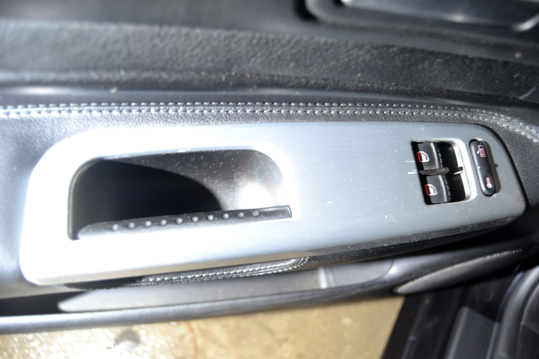 Interiörbild 2003 Volkswagen Golf R32 MK4 (11)