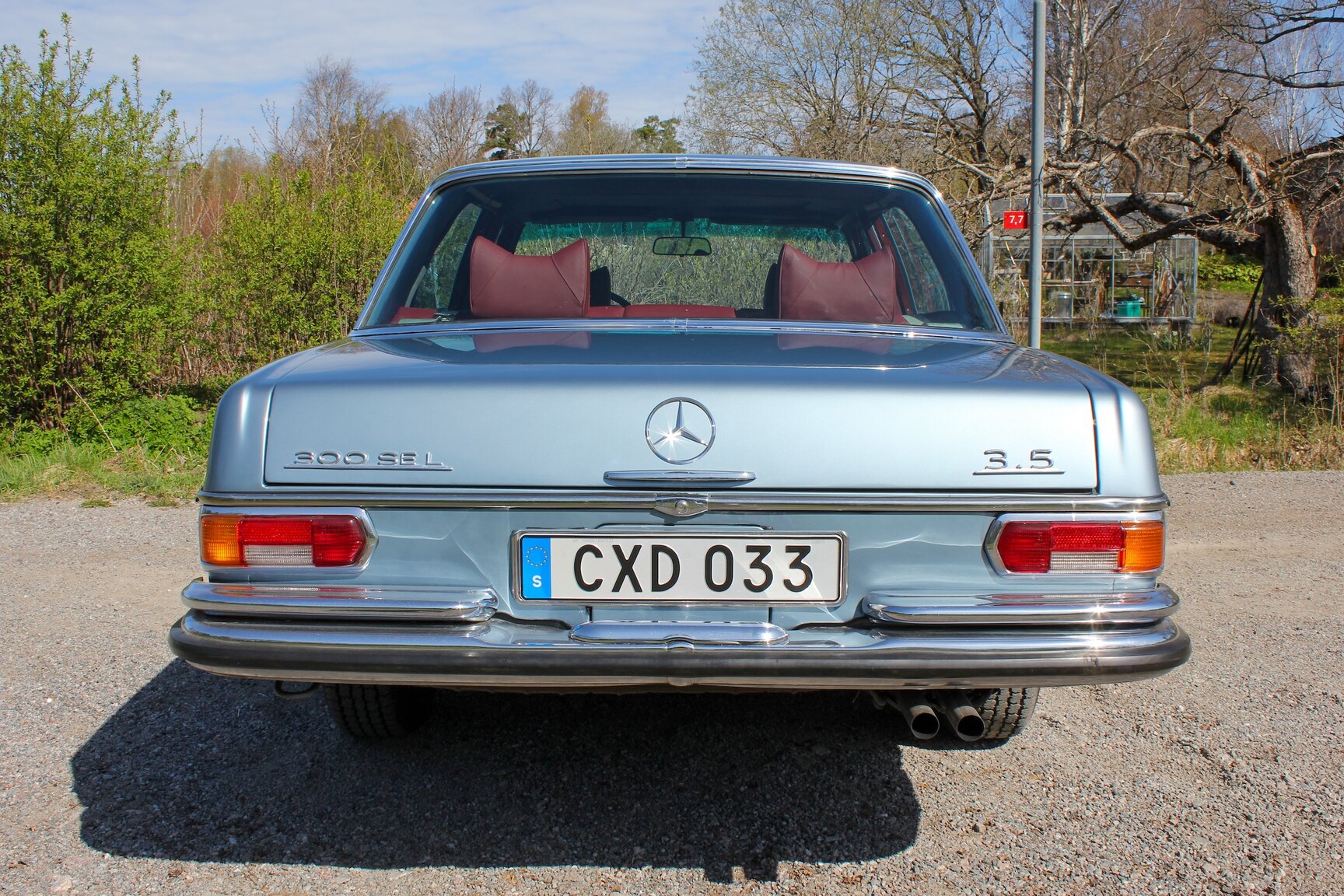 Exterior image of 1972 Mercedes-Benz 300 SEL 3.5