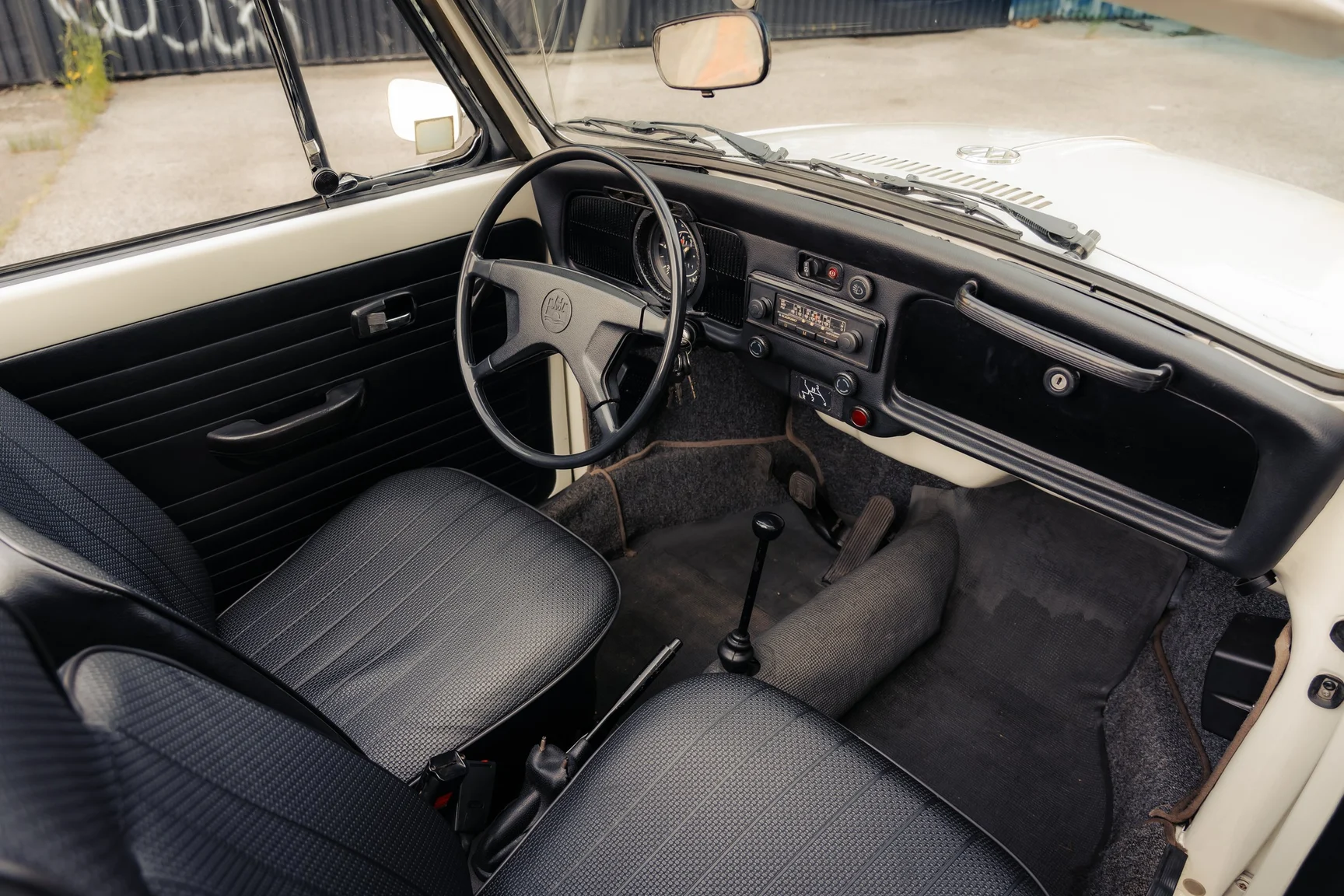 Innenraumfoto von 1972 Volkswagen 1302 S Cabriolet (21)