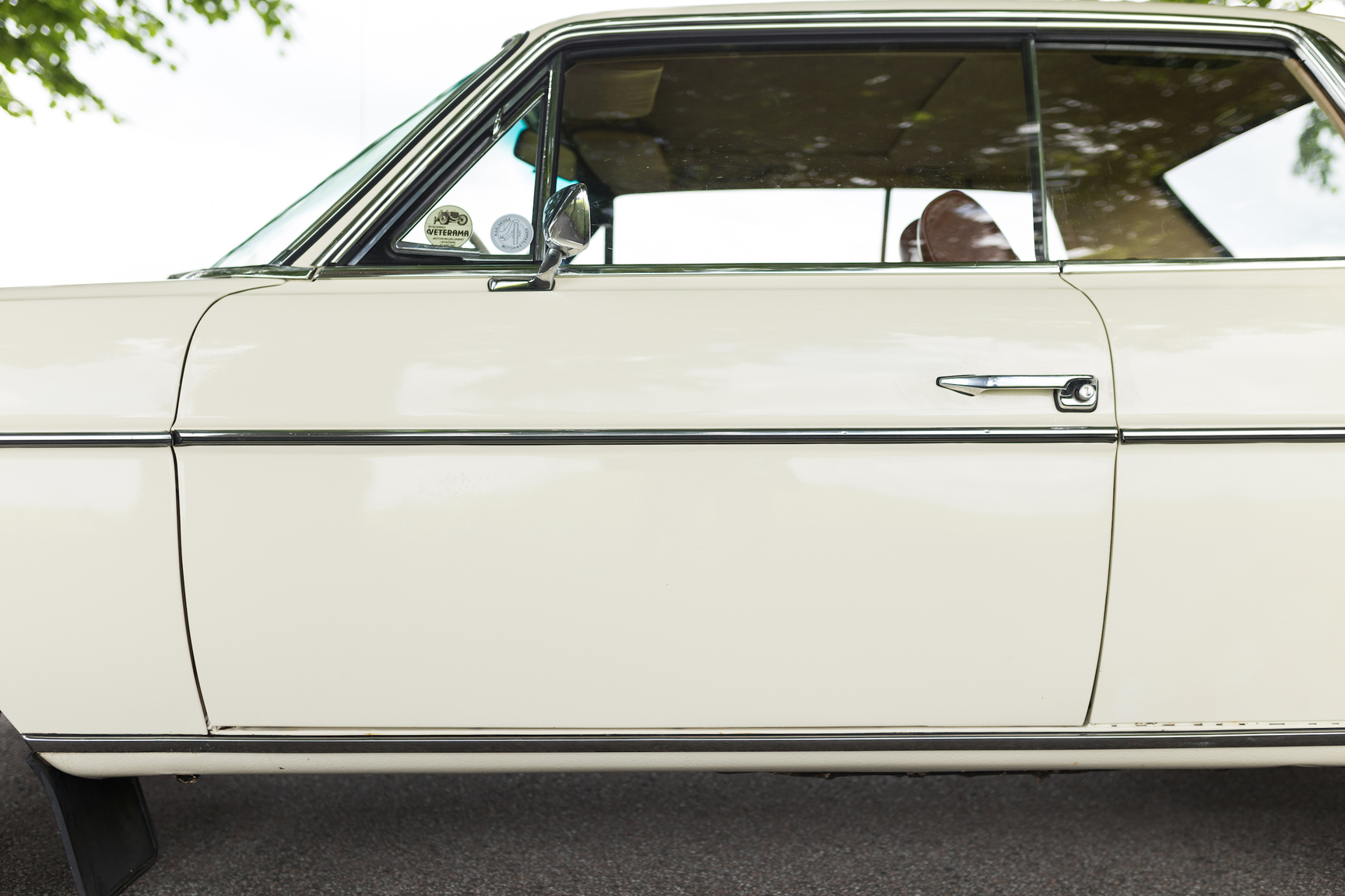 Exteriörbild på 1971 Mercedes 250 C