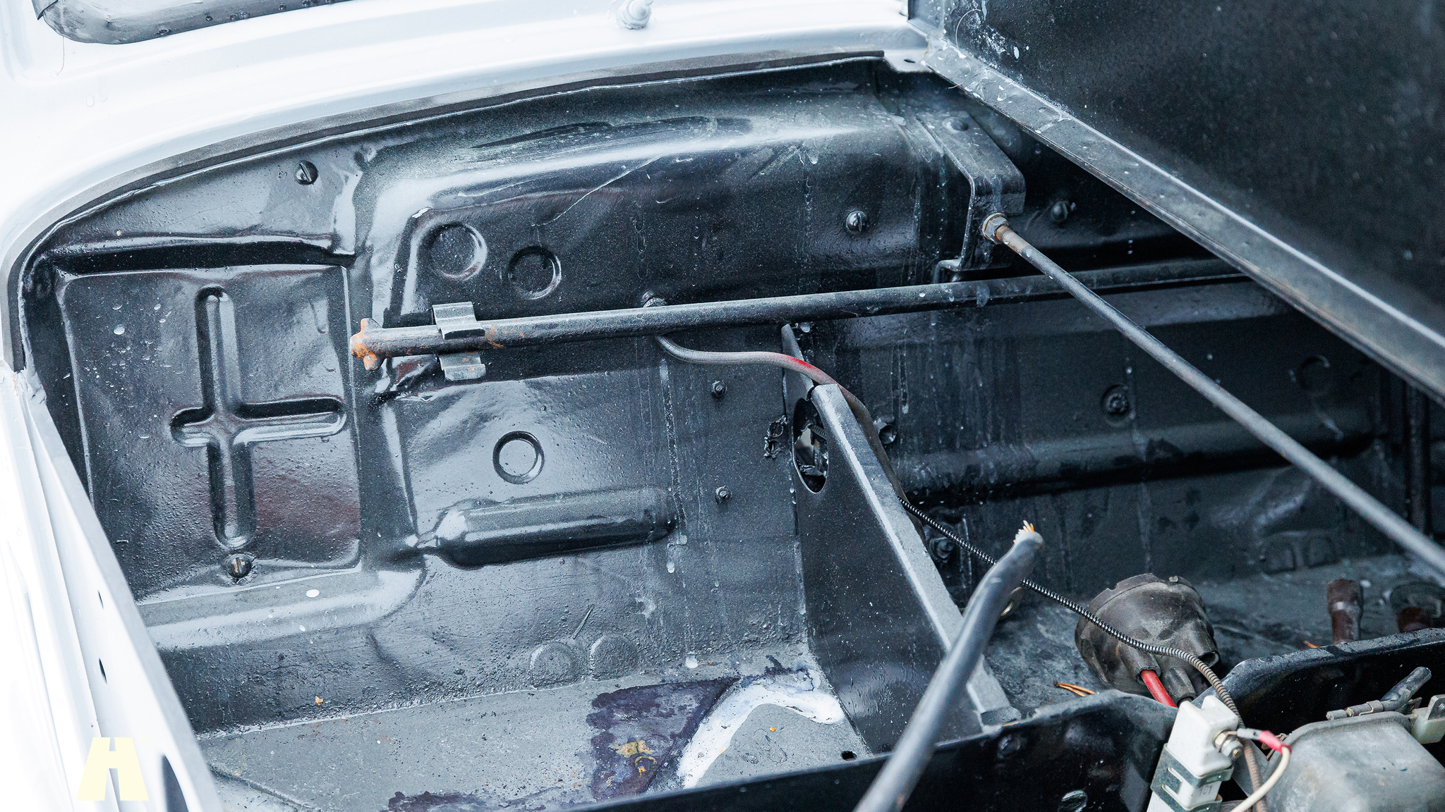 1952 Ford E4930 Van (7), Mekanik