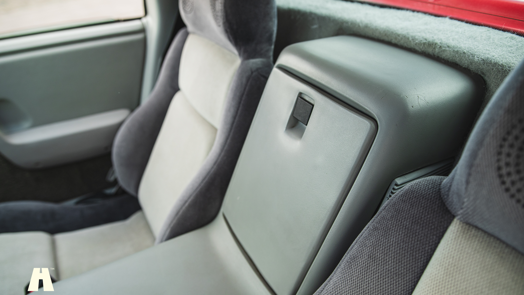 Innenraumfoto von 1985 Pontiac Fiero GT (55)