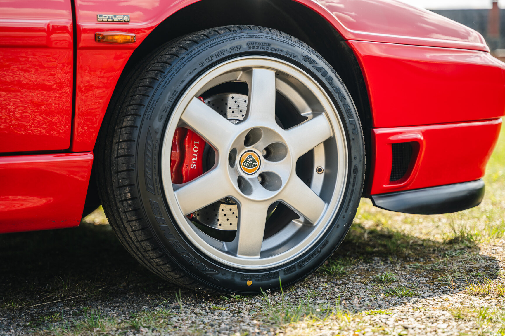 Exterior image of 1992 Lotus Esprit Turbo High-Wing
