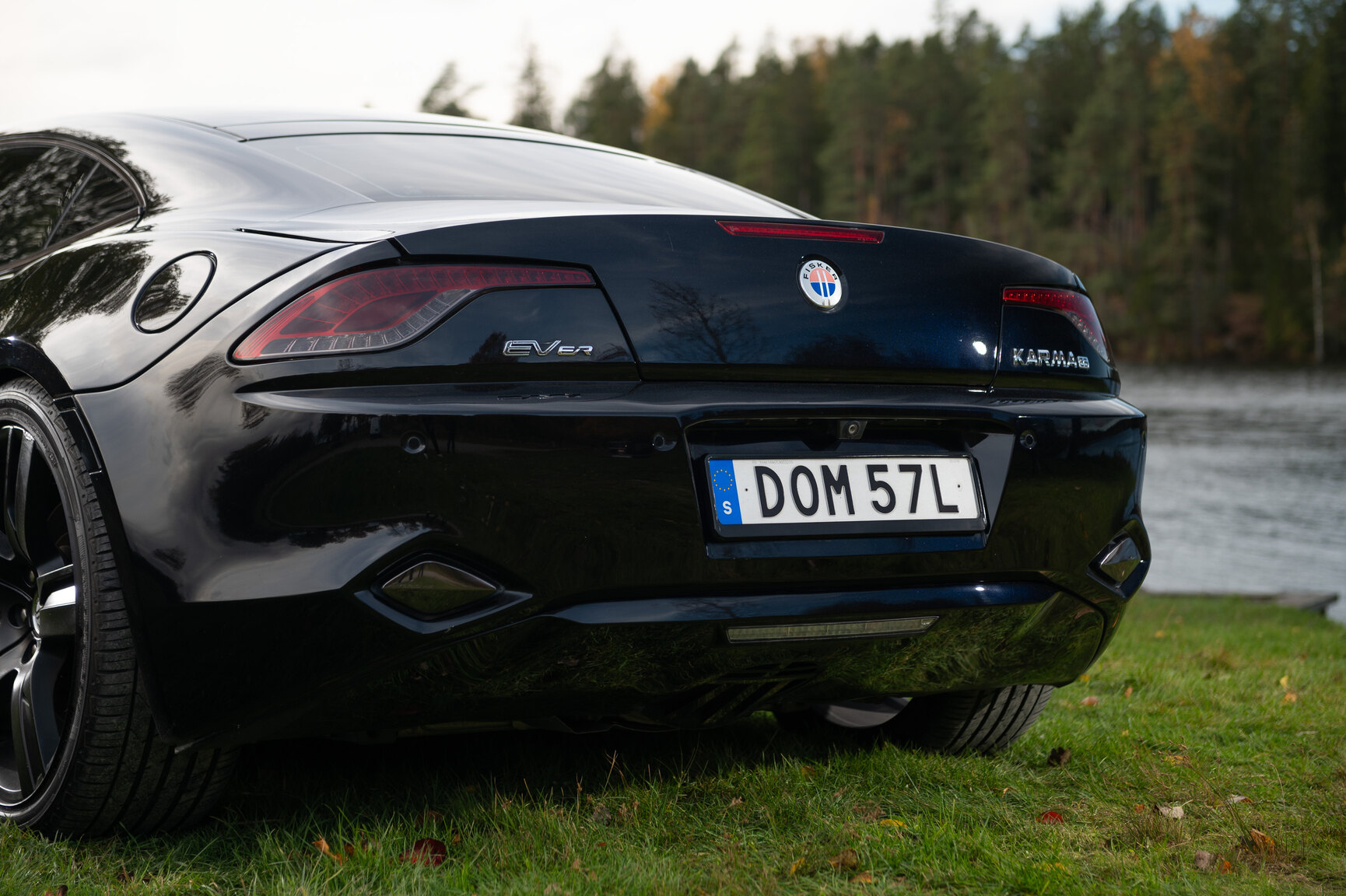 Exteriörbild på 2013 Fisker Karma ES