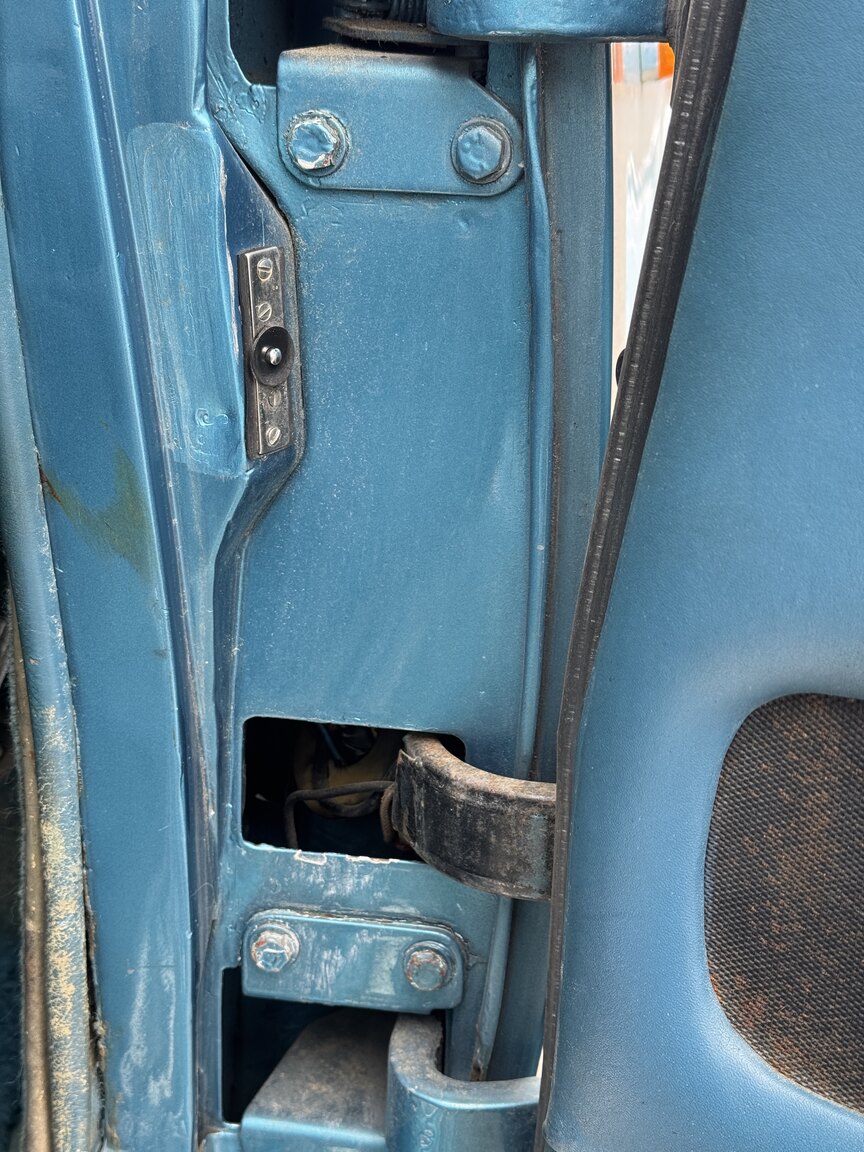 Interior image of 1976 Rolls-Royce Silver Shadow