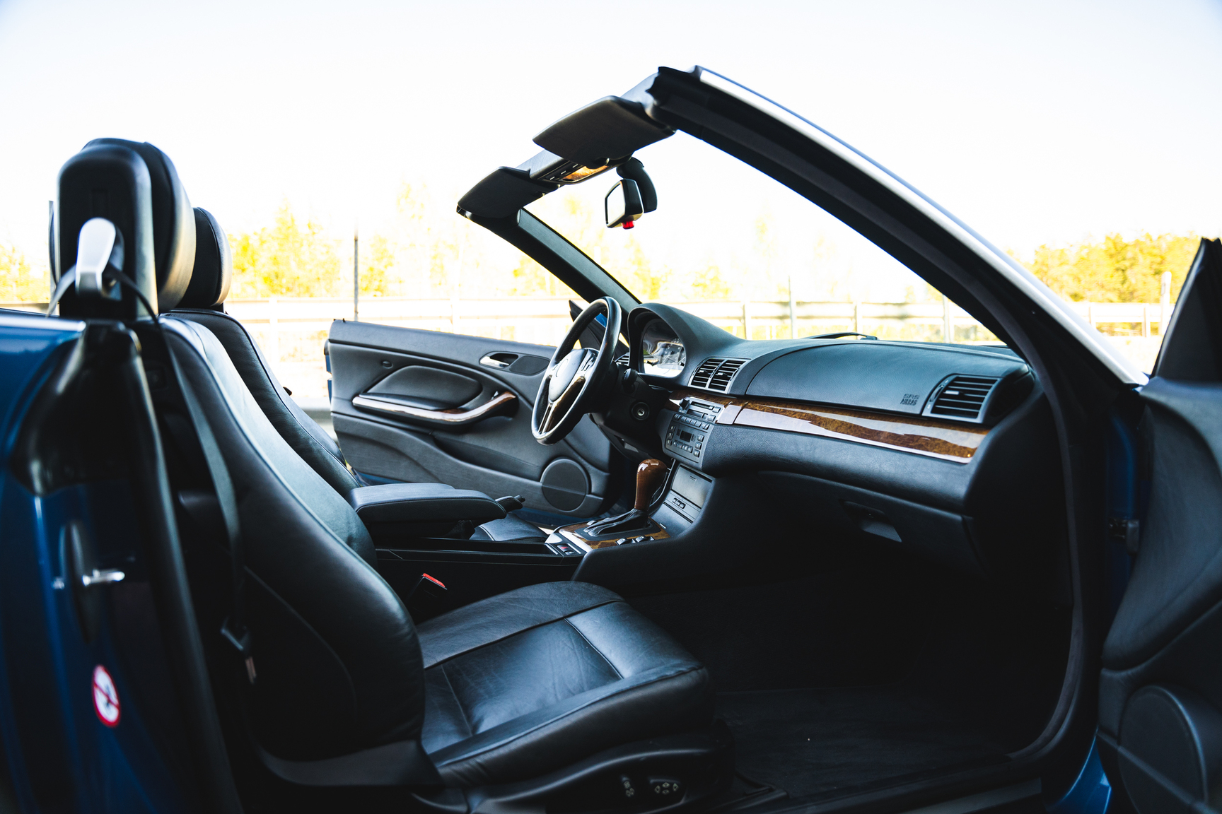 Innenraumfoto von 2001 BMW E46 325 Cabriolet (6)