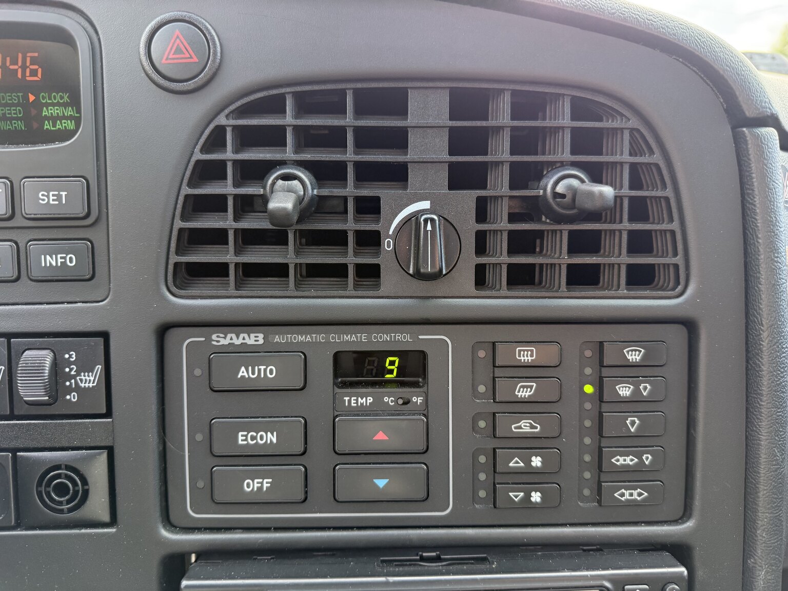 Interior image of 1997 Saab 9000 2.3 CS Turbo A50