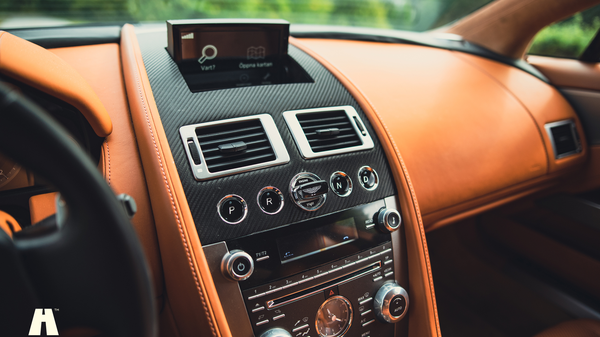 Innenraumfoto von 2014 Aston Martin Rapide S