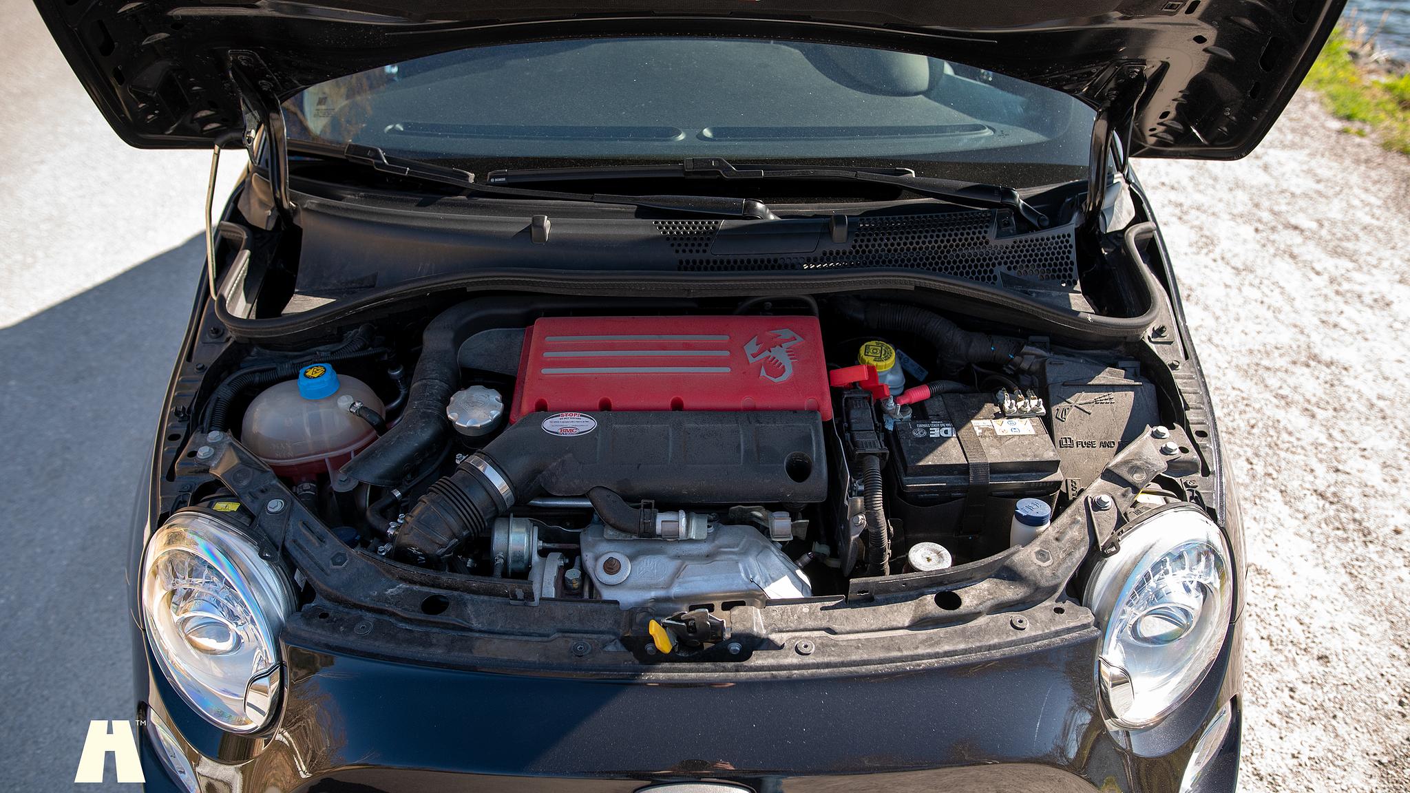 Image of 2016 Abarth 595 Competizione (3) mechanics