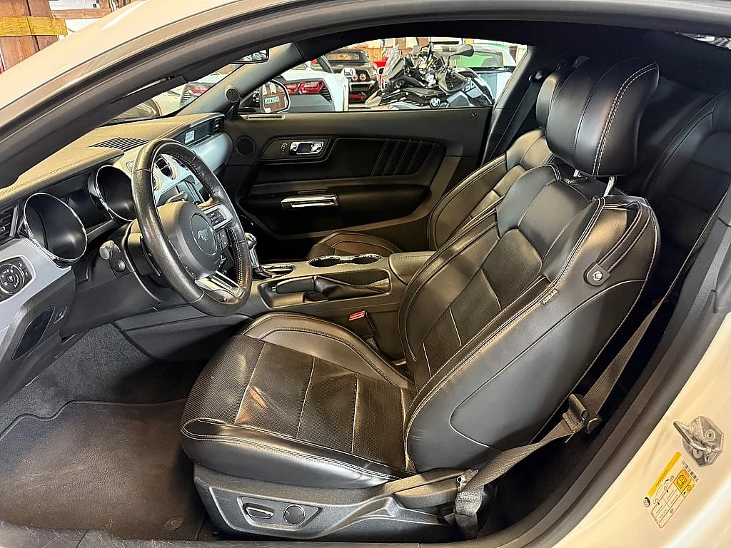 Bild von 2016 Ford Mustang (19)