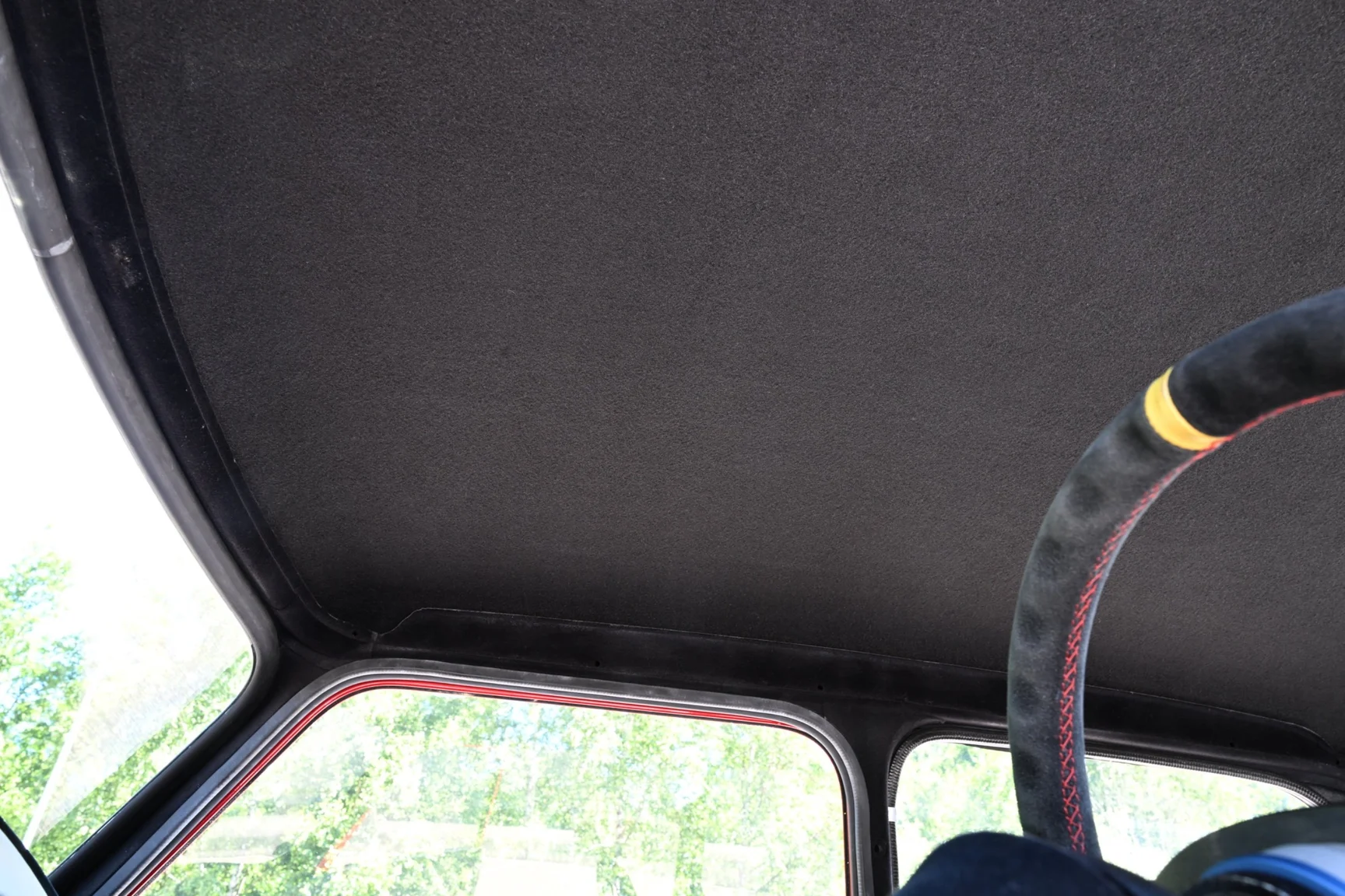 Innenraumfoto von 2013 Mini Cooper Turbo RWD (20)