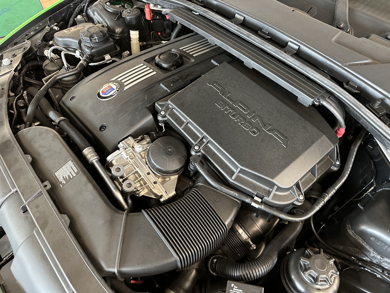 Image of 2013 ALPINA B3 GT3 mechanics