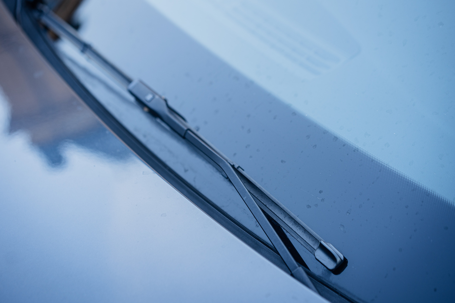 Exterior image of 2011 Audi S4 (36)