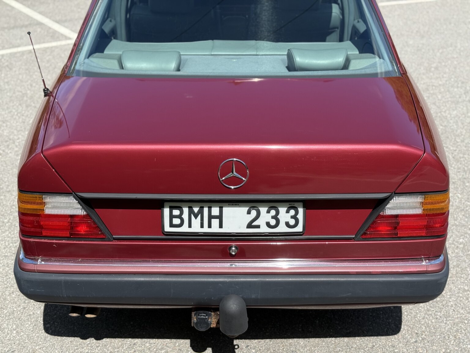Aussenfoto 1991 Mercedes-Benz 300 E-24