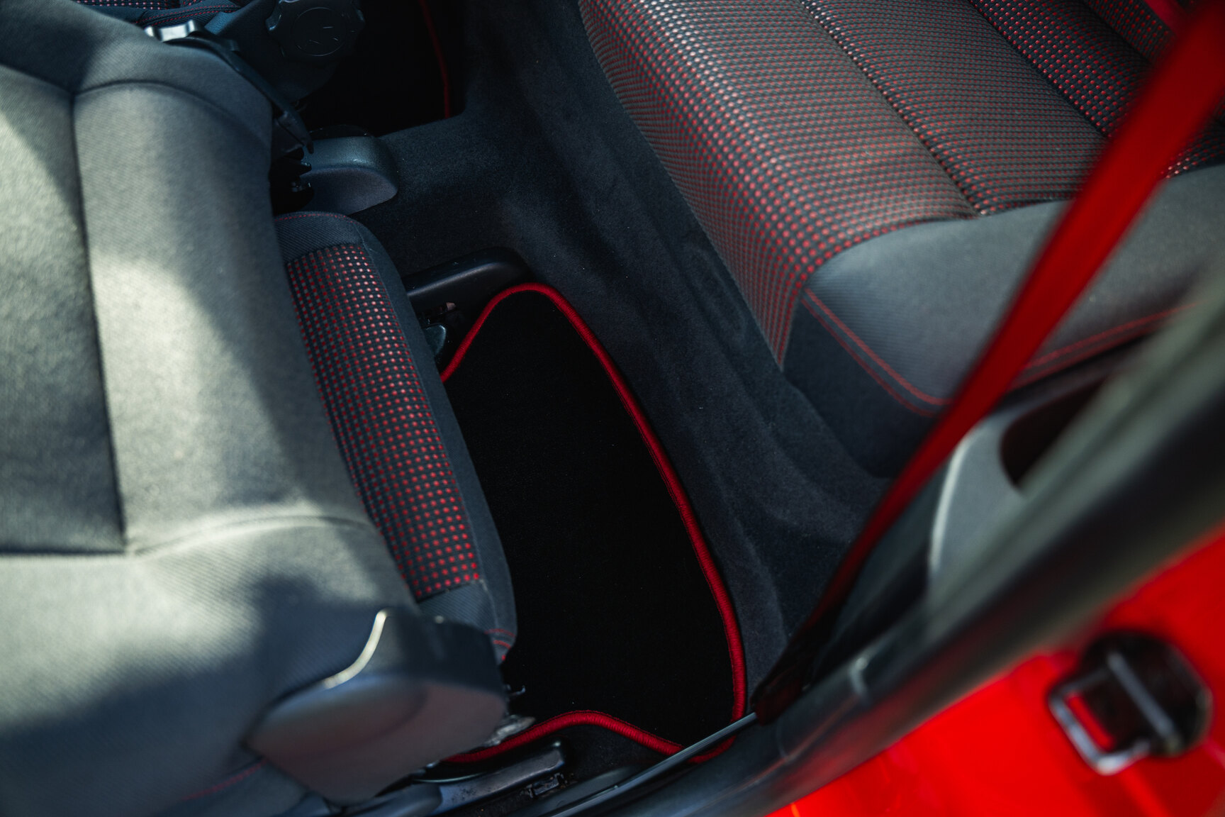 Interior image of 2001 VW Lupo GTI