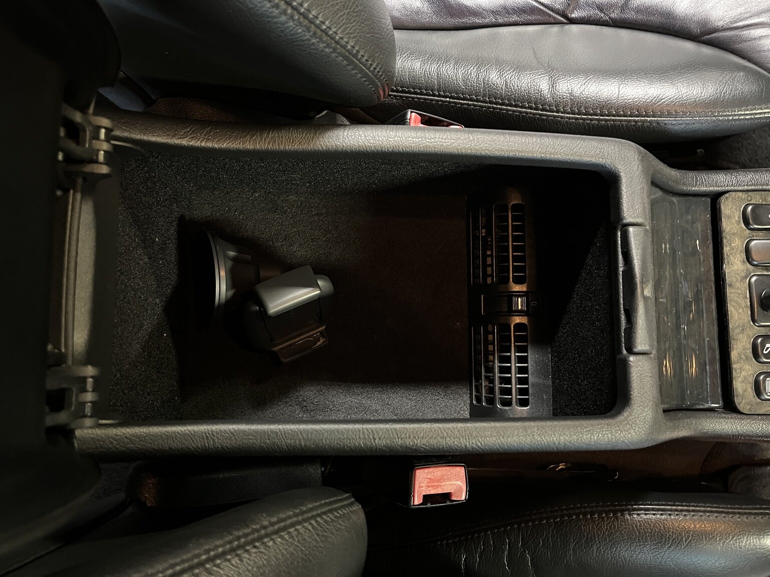 Interior image of 1998 Mercedes-Benz E55 AMG