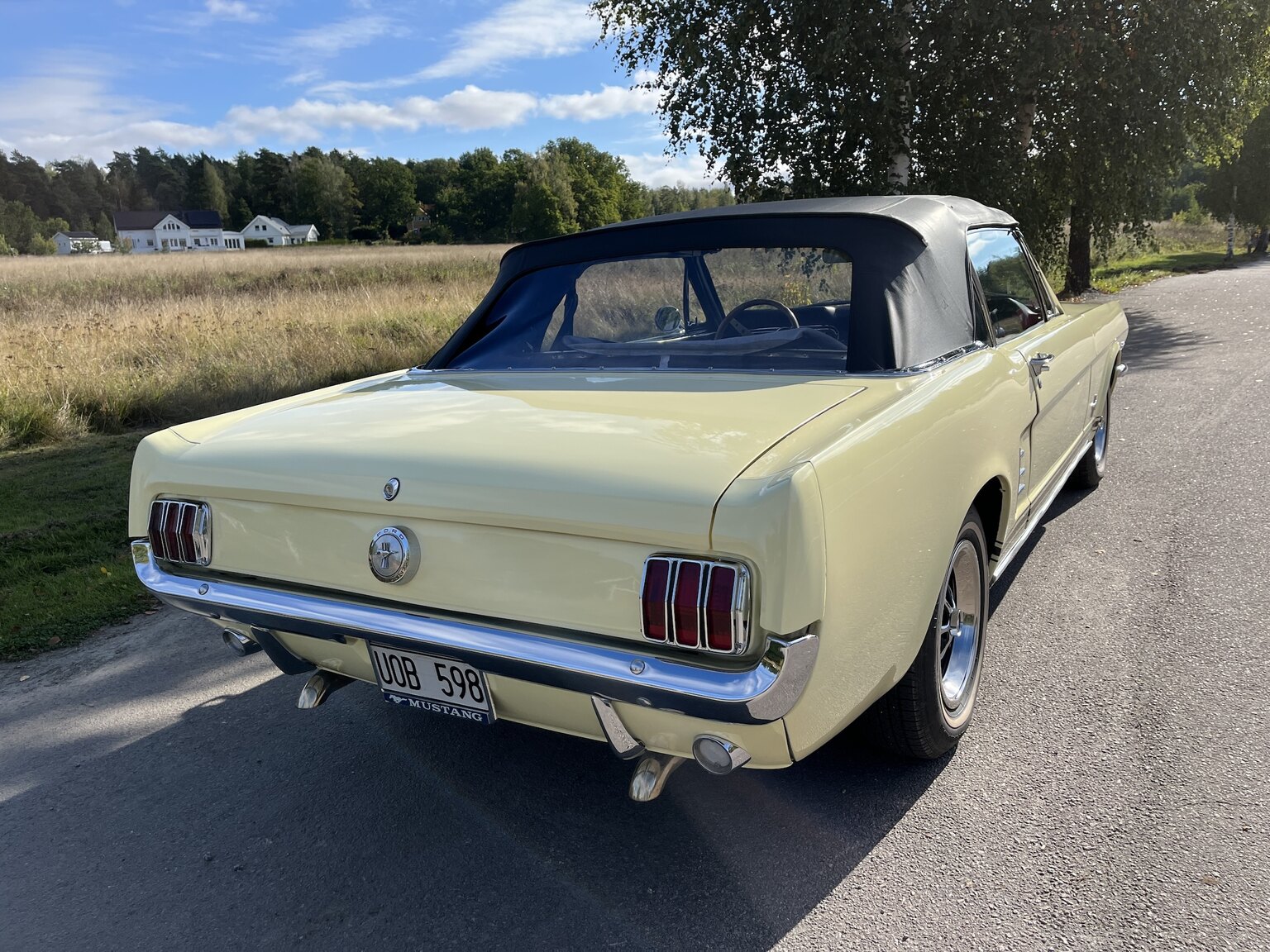 Exteriörbild på 1966 Ford Mustang Cabriolet 289cui
