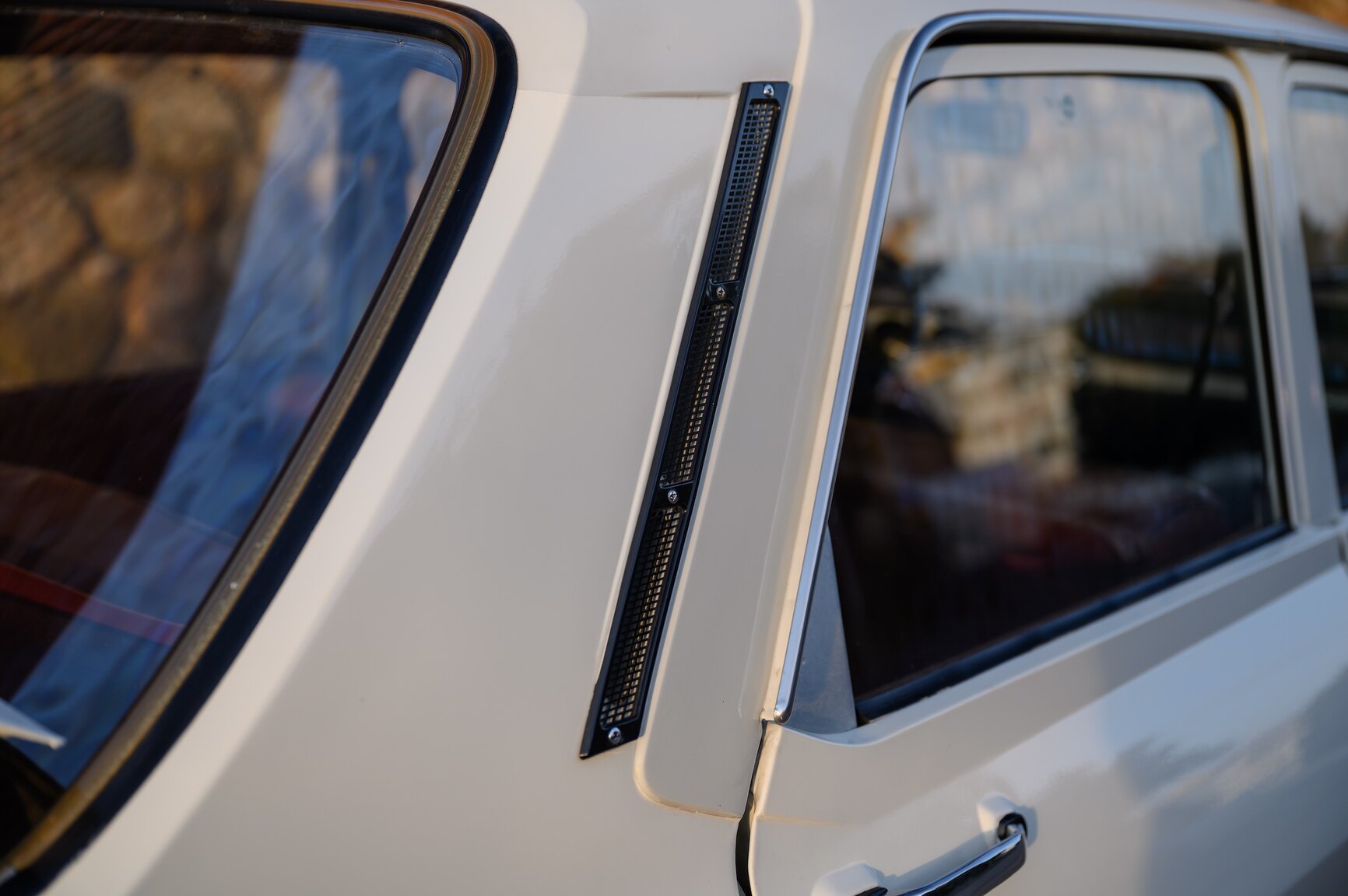 Exteriörbild på 1978 DACIA 1300