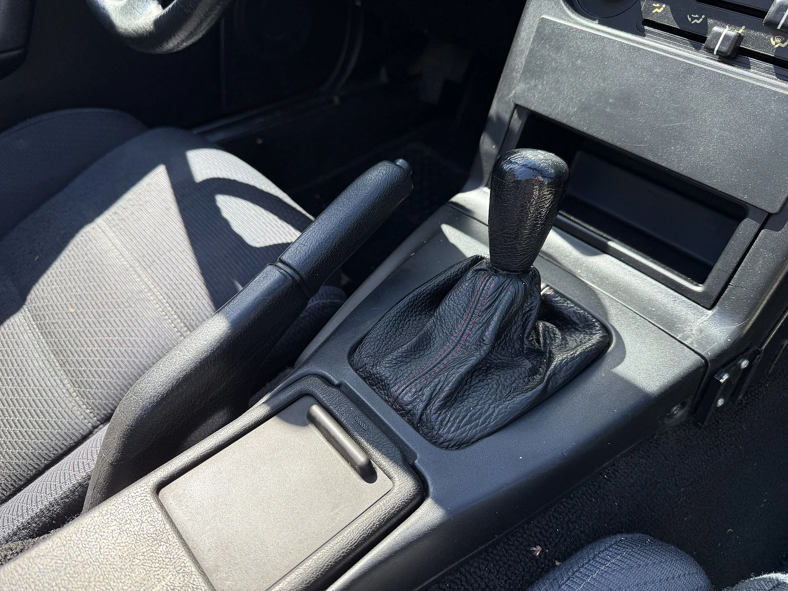 Interior image of 1991 Mazda MX-5 Miata (45)