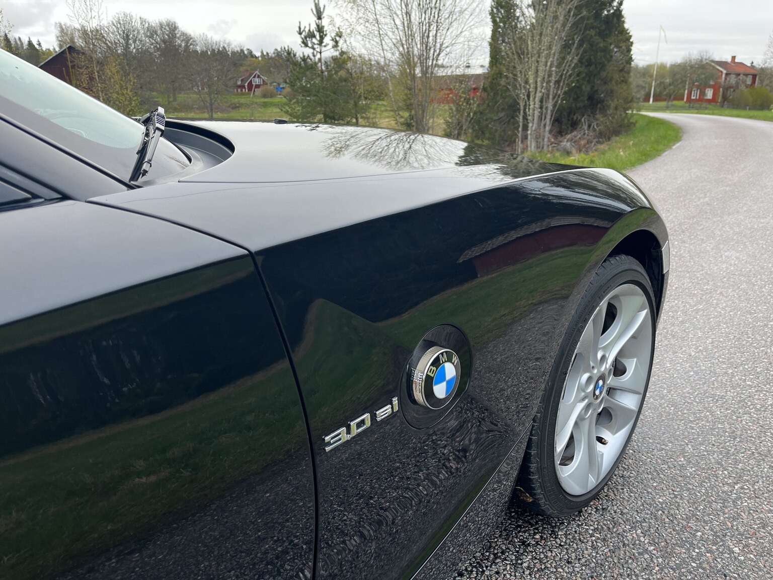 Exterior image of 2007 BMW Z4 3.0Si Coupé