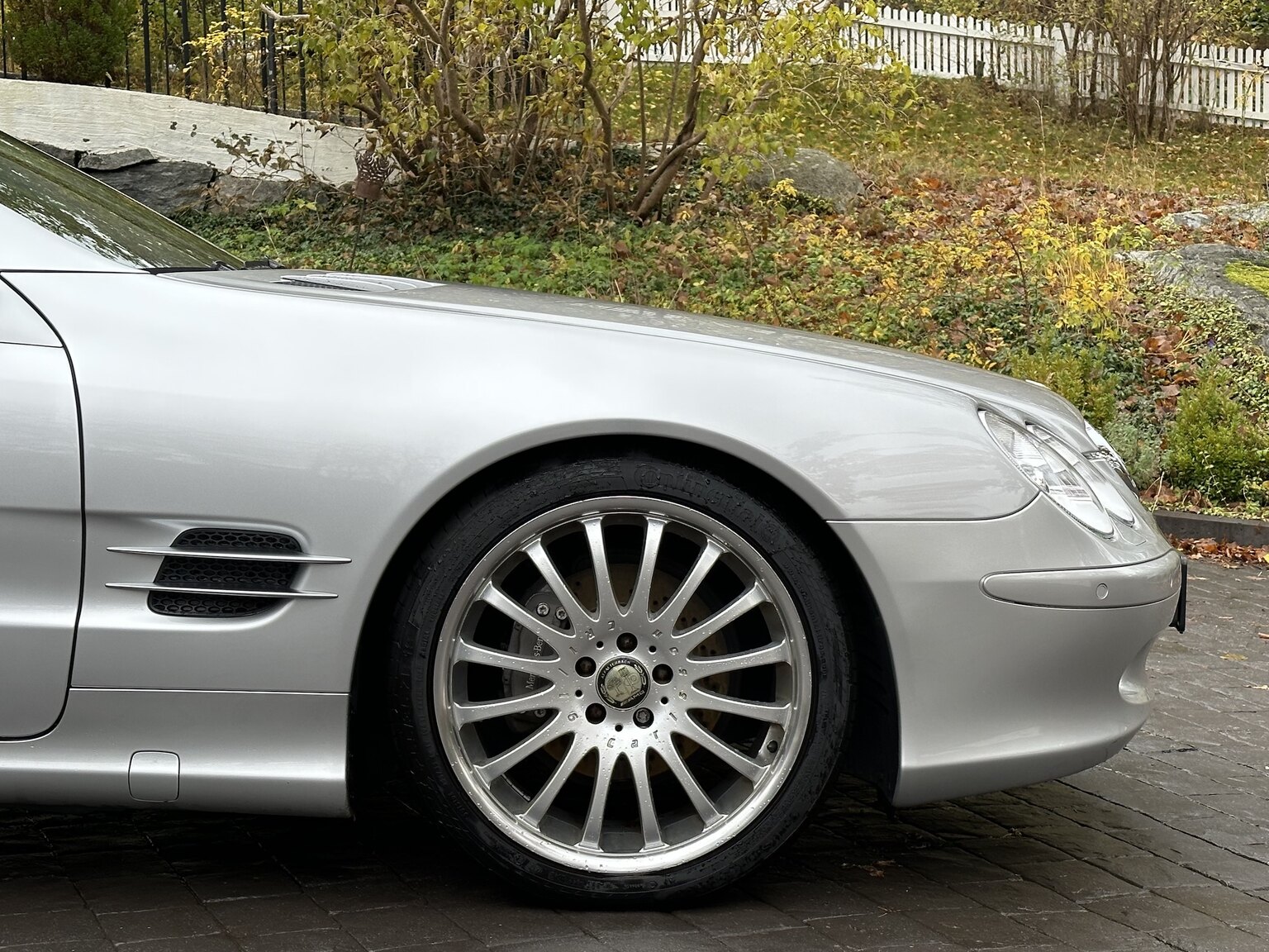 Exteriörbild på 2005 Mercedes-Benz SL 350
