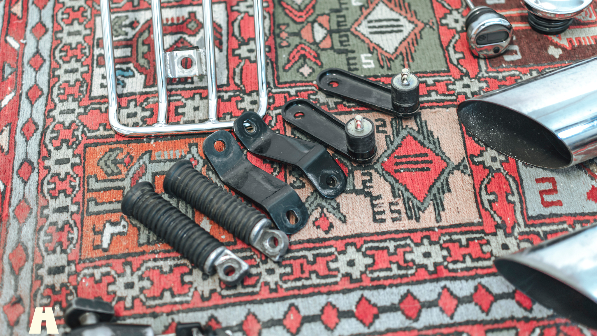 Image of 2000 Harley Davidson Heritage Softail Classic (10) mechanics