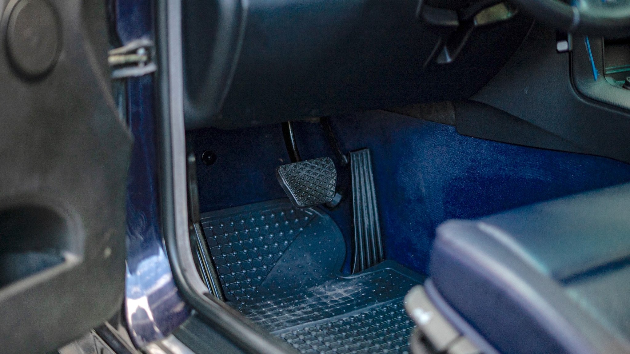Interior image of 1997 BMW 328i Coupé Automatisk