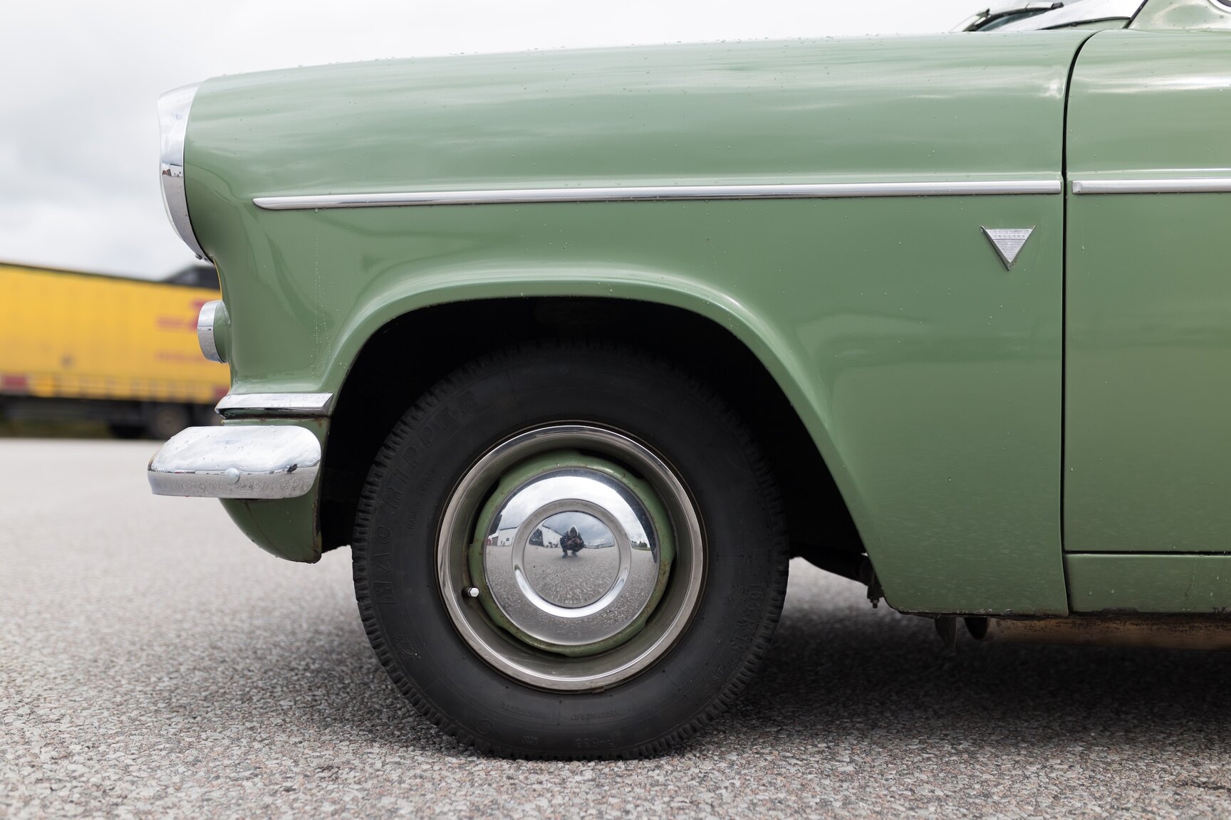 Exterior image of 1959 Ford Consul (12)