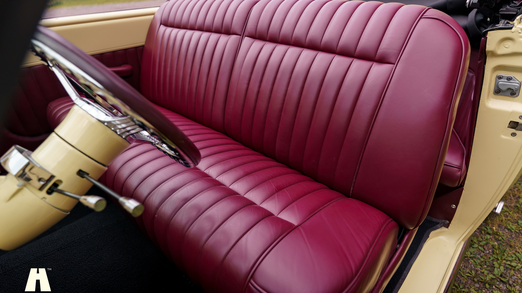 Innenraumfoto von 1950 Dodge Wayfarer Convertible Custom