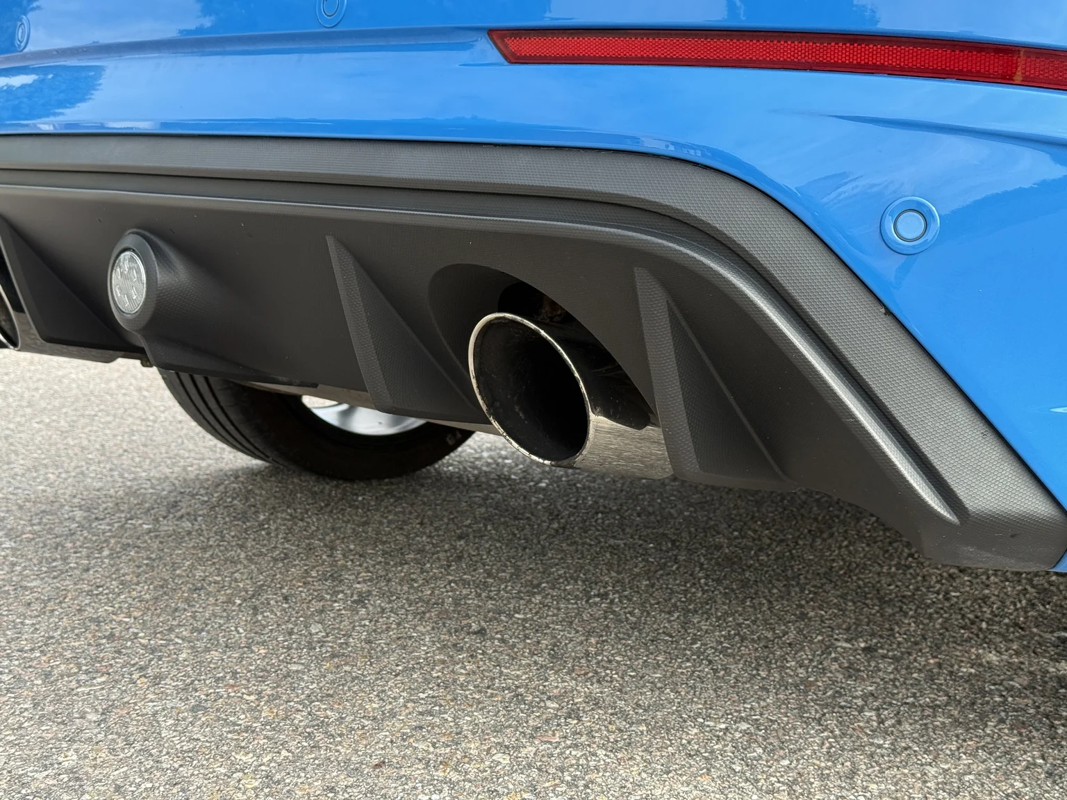 Exterior image of 2018 Ford Focus RS (54)