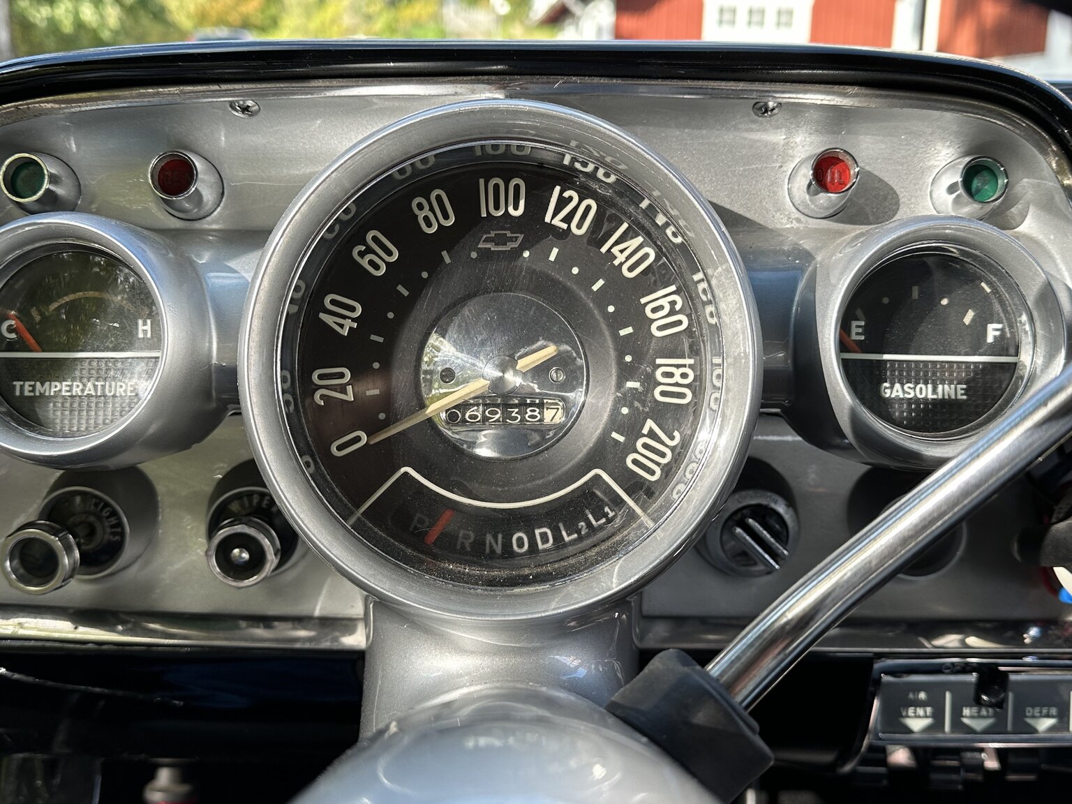 Interiörbild 1957 Chevrolet Two-Ten Restomod (10)