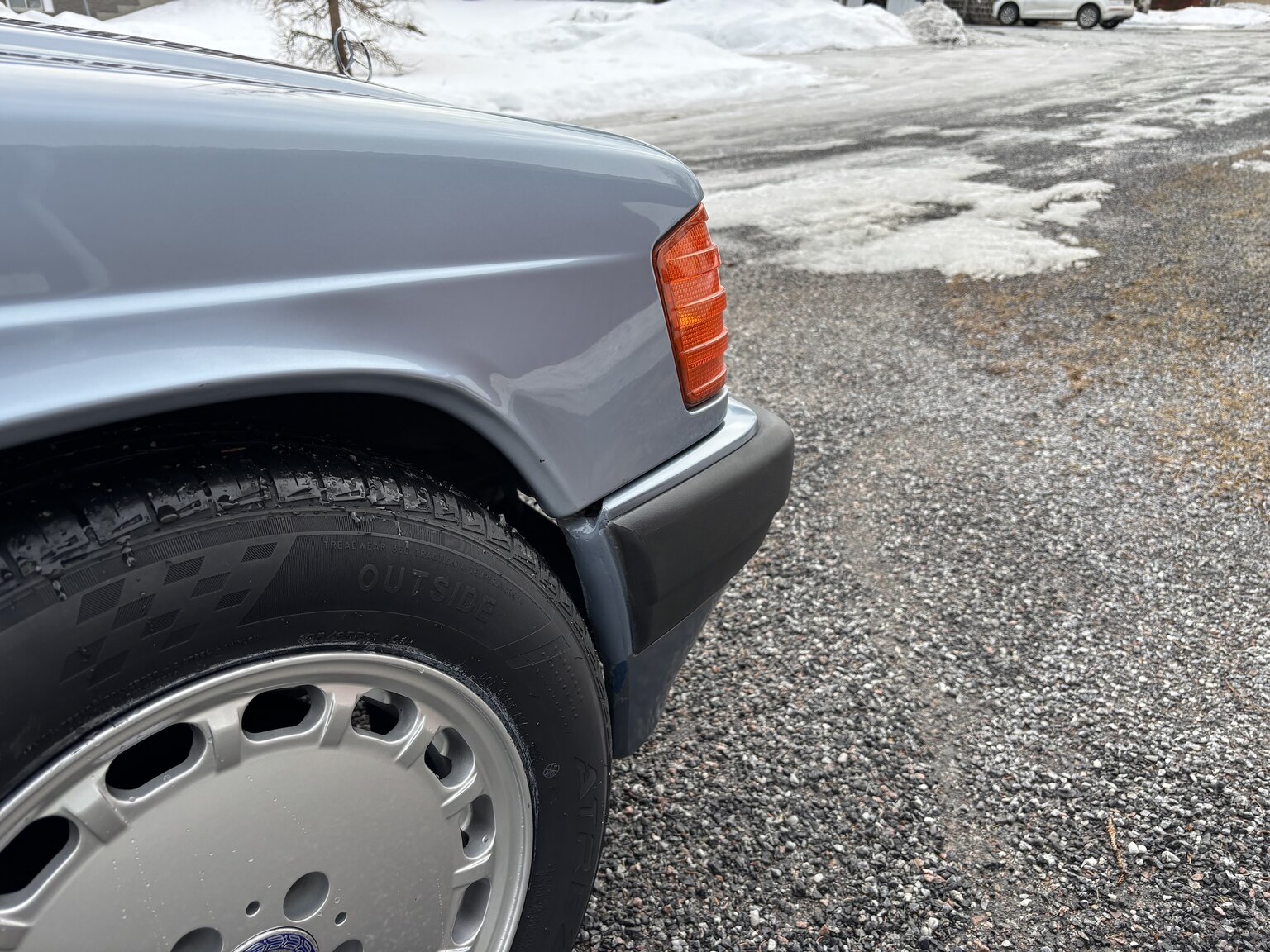 Exteriörbild på 1992 Mercedes-Benz 190 D
