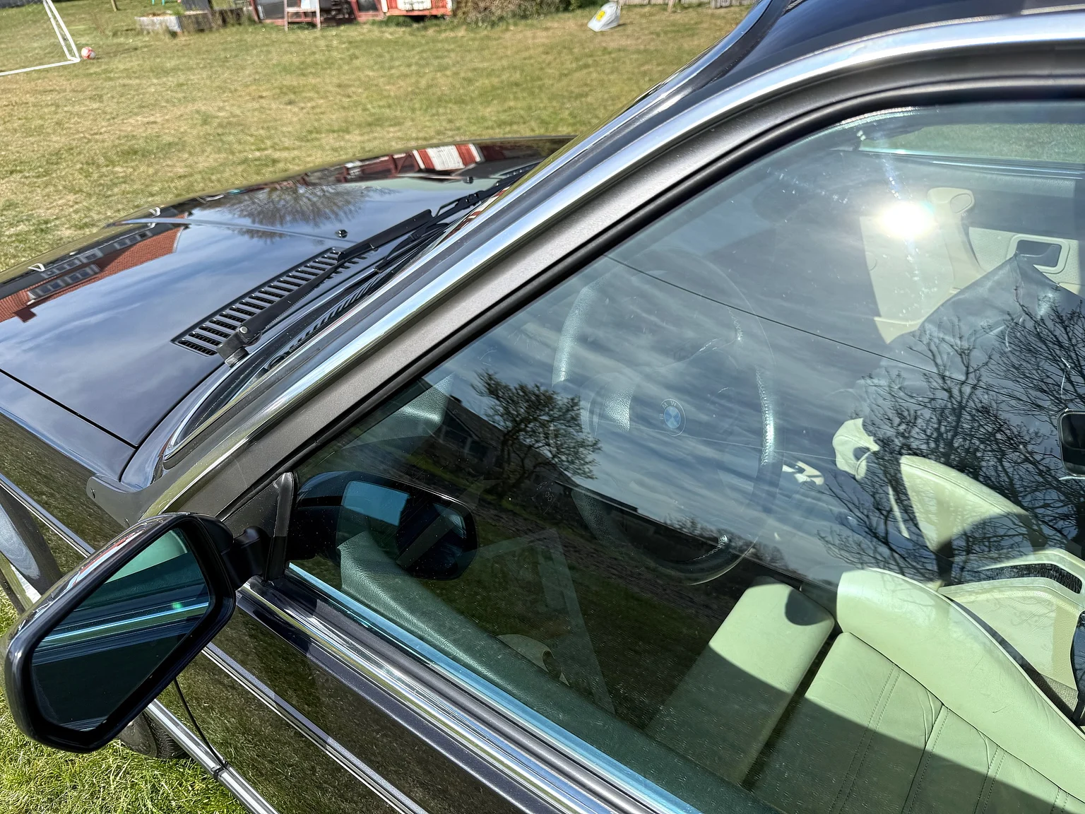 Exterior image of 1985 BMW 635 CSiA (E24) (49)