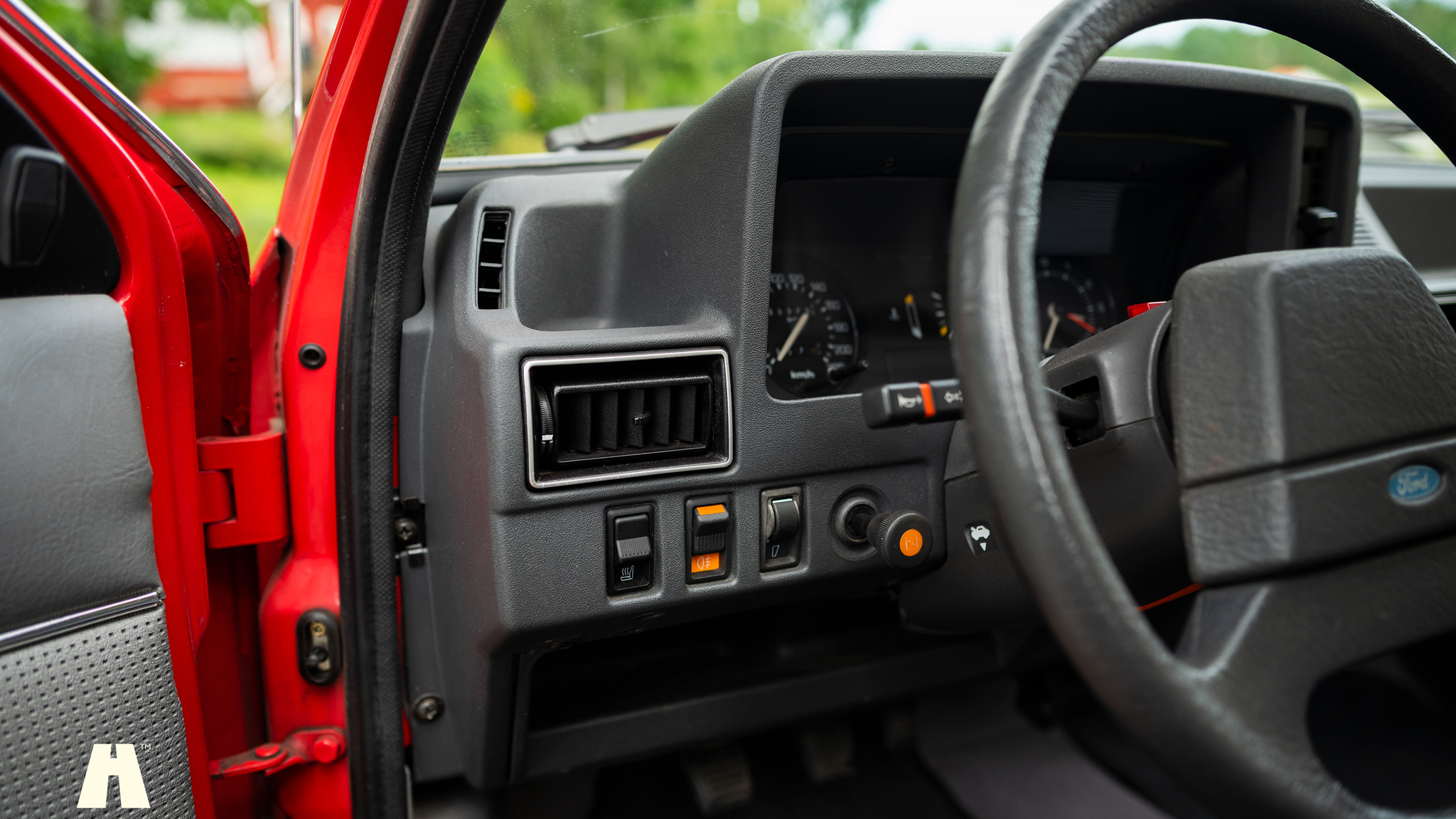 Interior image of 1986 Ford Escort 1.6 Hatchback 3-door  (15)